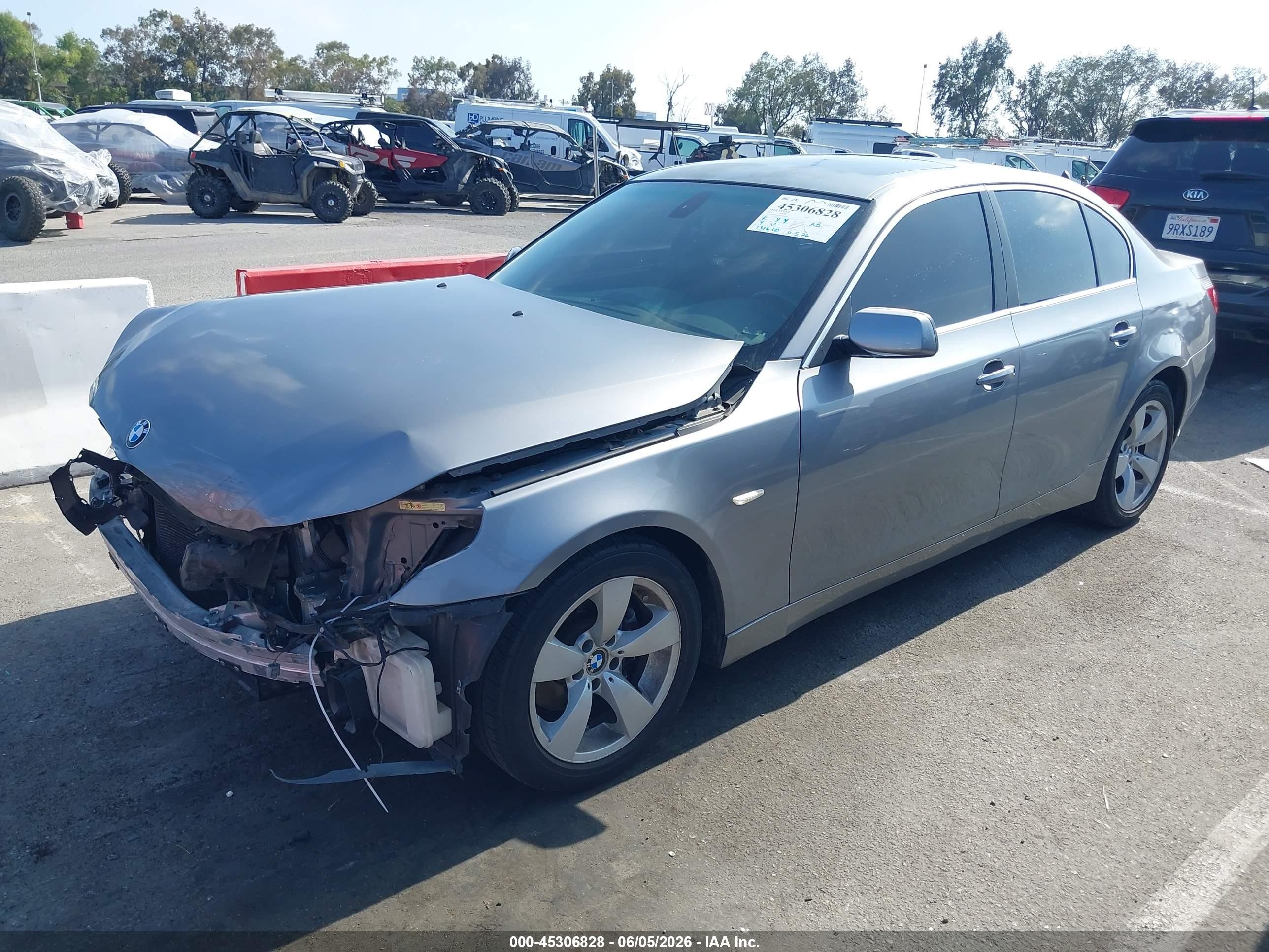 2007 Bmw 530i   Серебряный vin: WBANE73597CM54650