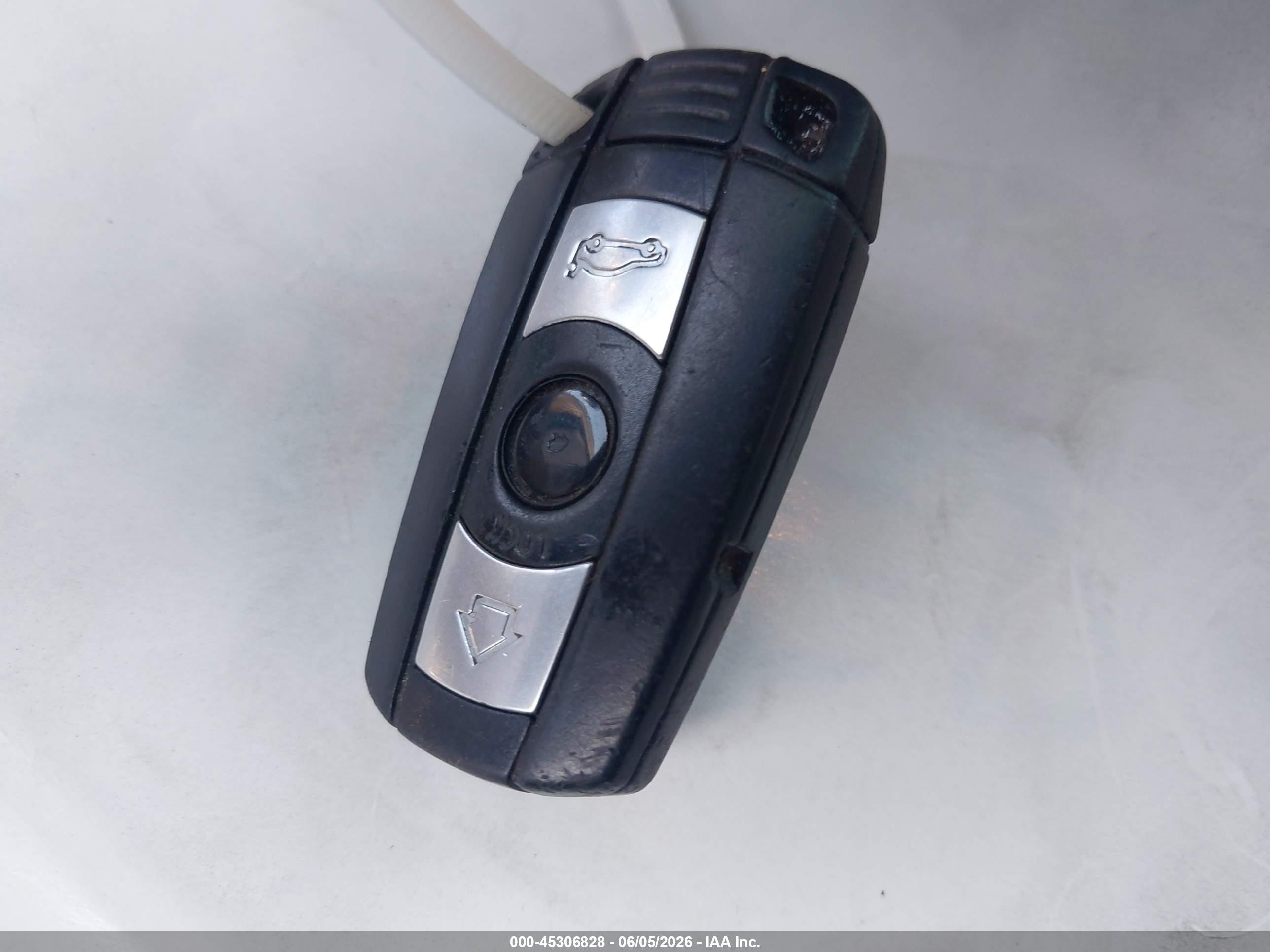 2007 Bmw 530i   Серебряный vin: WBANE73597CM54650