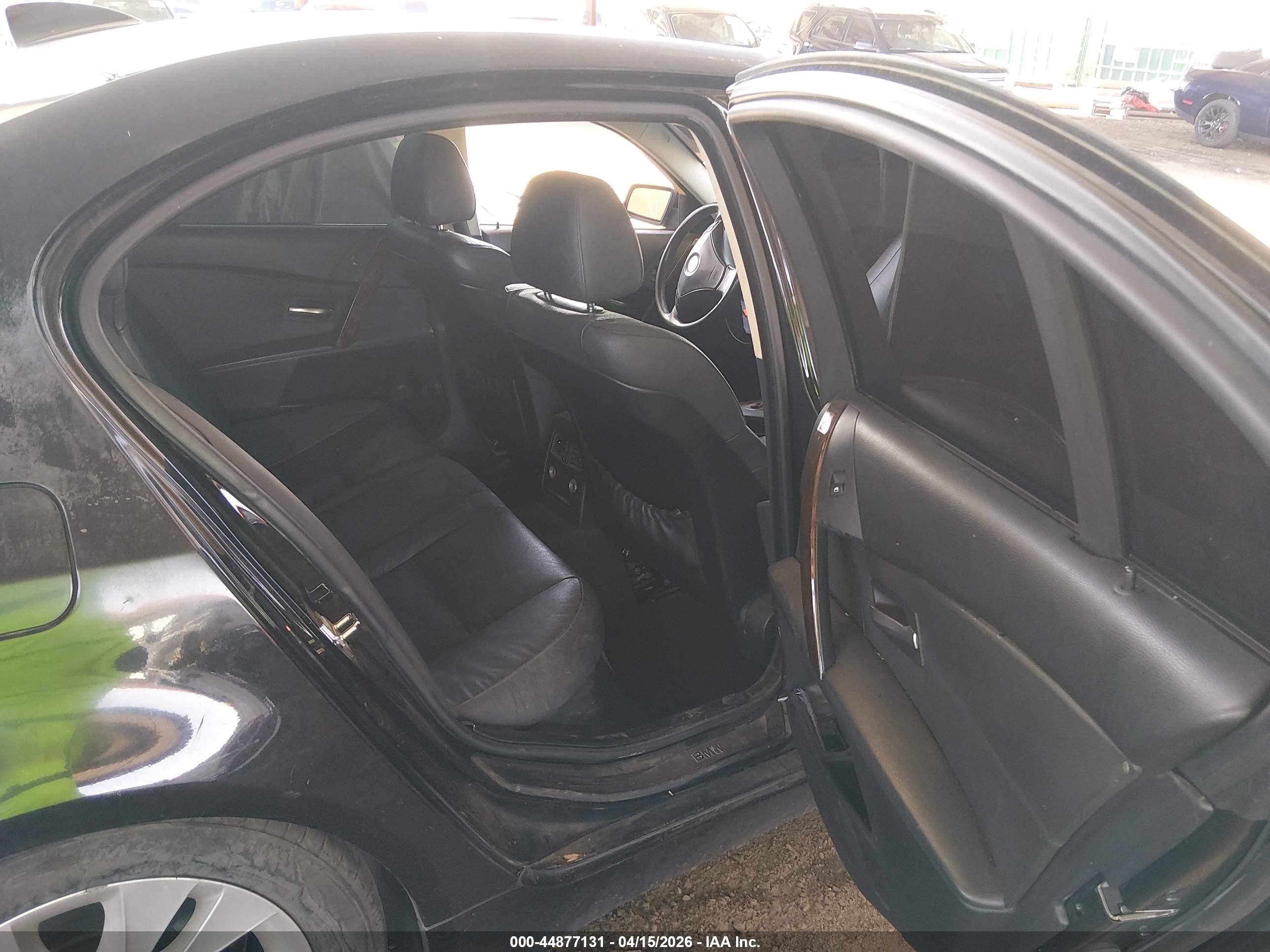 2006 Bmw 530i   Black vin: WBANE735X6CM37791