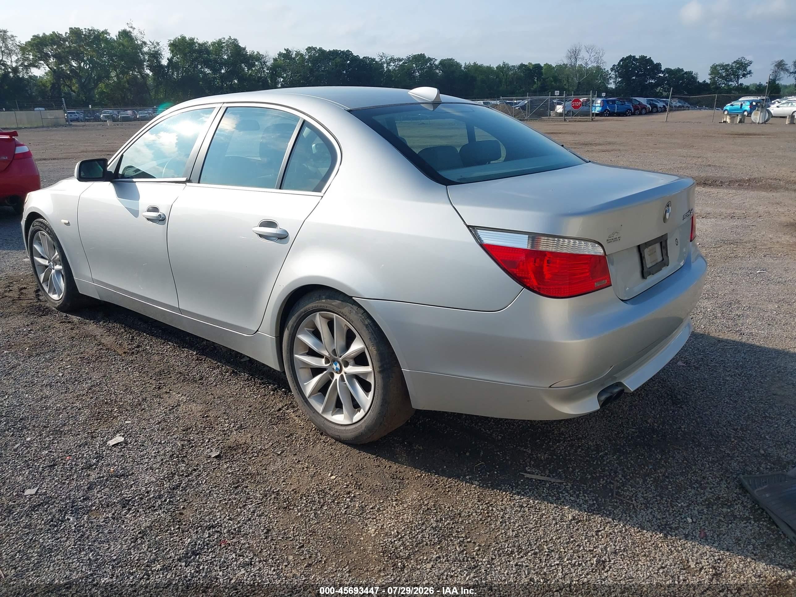 2006 Bmw 525xi   Silver vin: WBANF33506CS36617