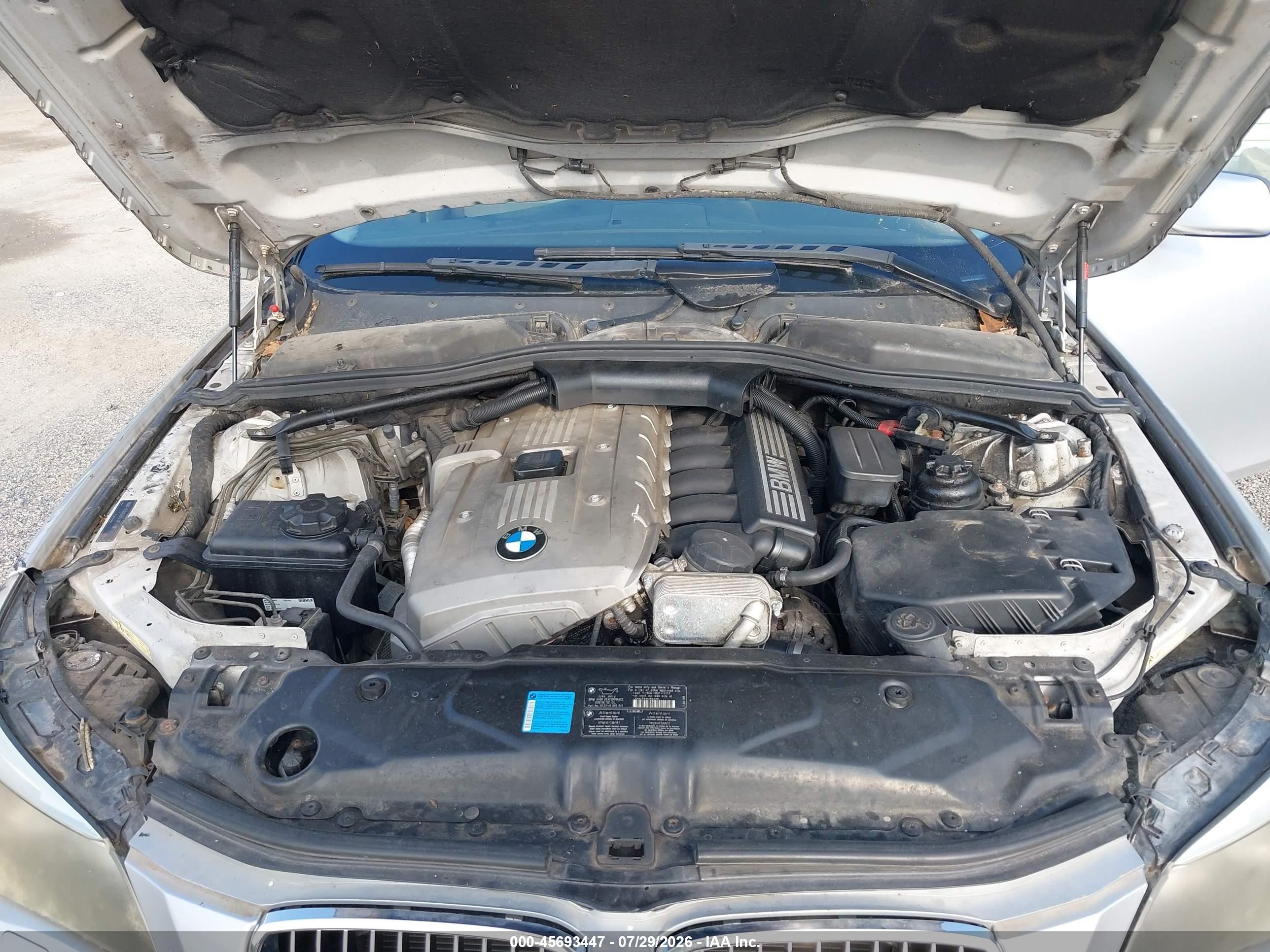 2006 Bmw 525xi   Silver vin: WBANF33506CS36617