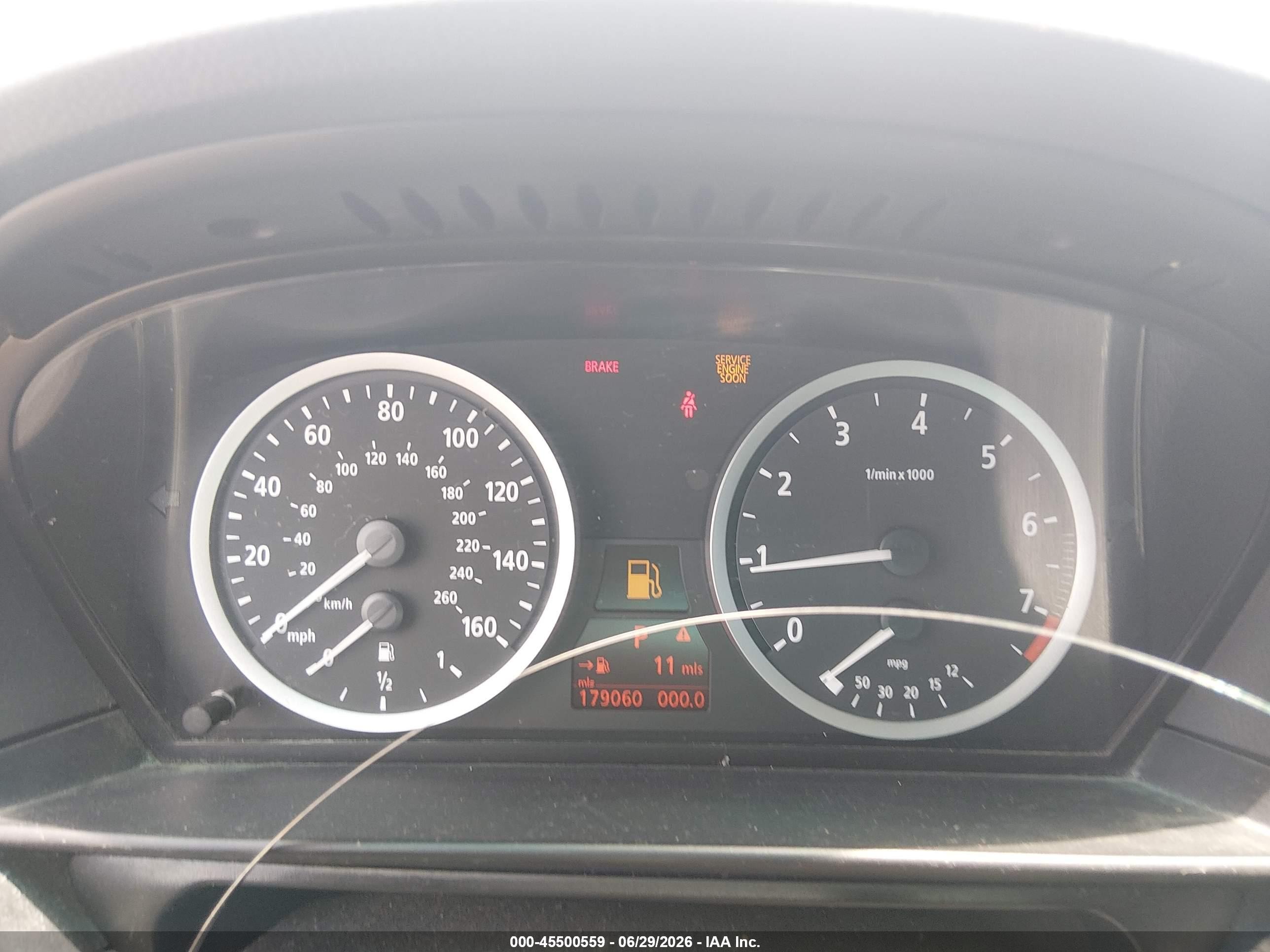 2006 Bmw 525xi   Silver vin: WBANF33516CS36724