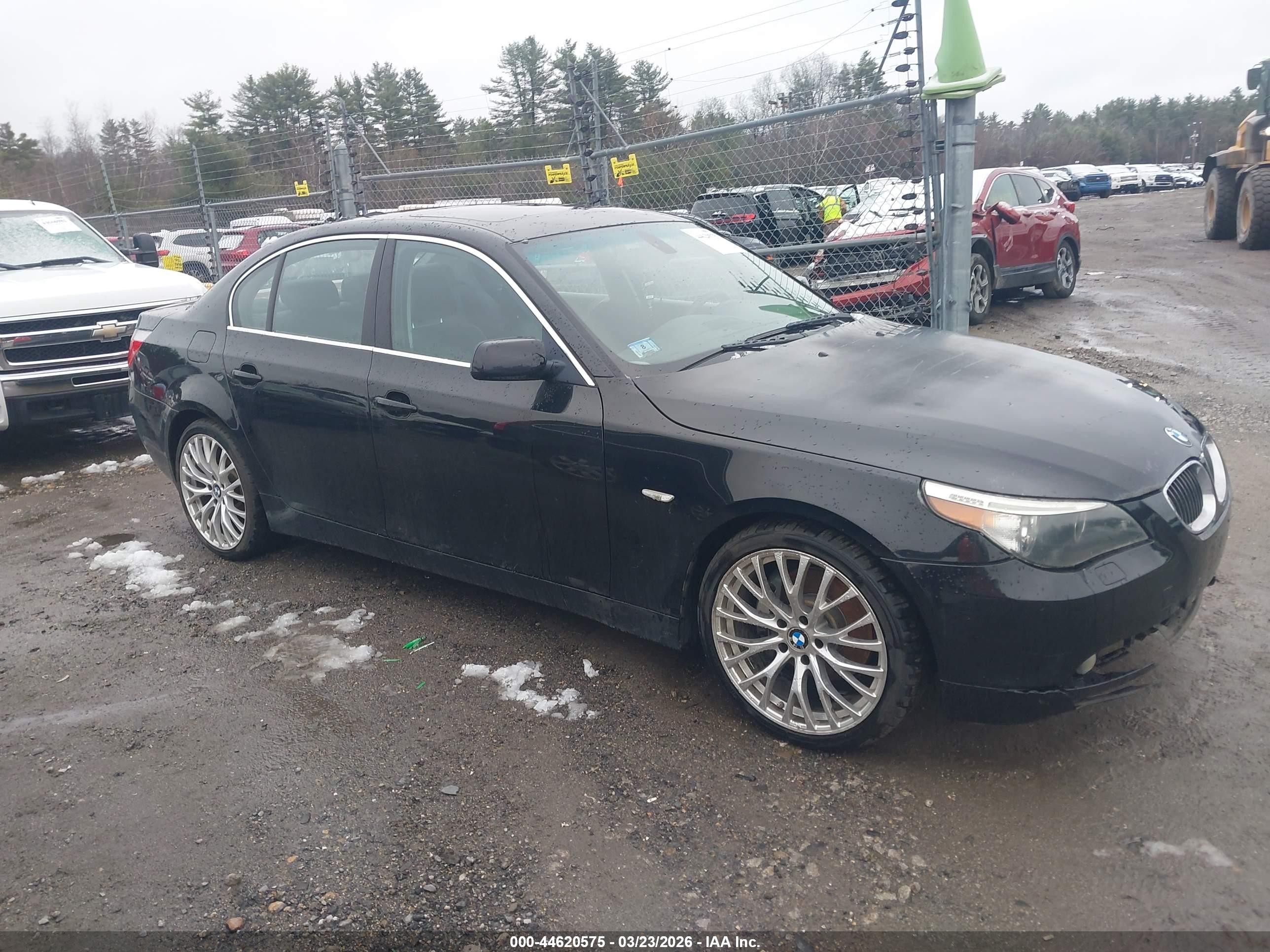 2007 Bmw 525xi   Black vin: WBANF33517CS41827