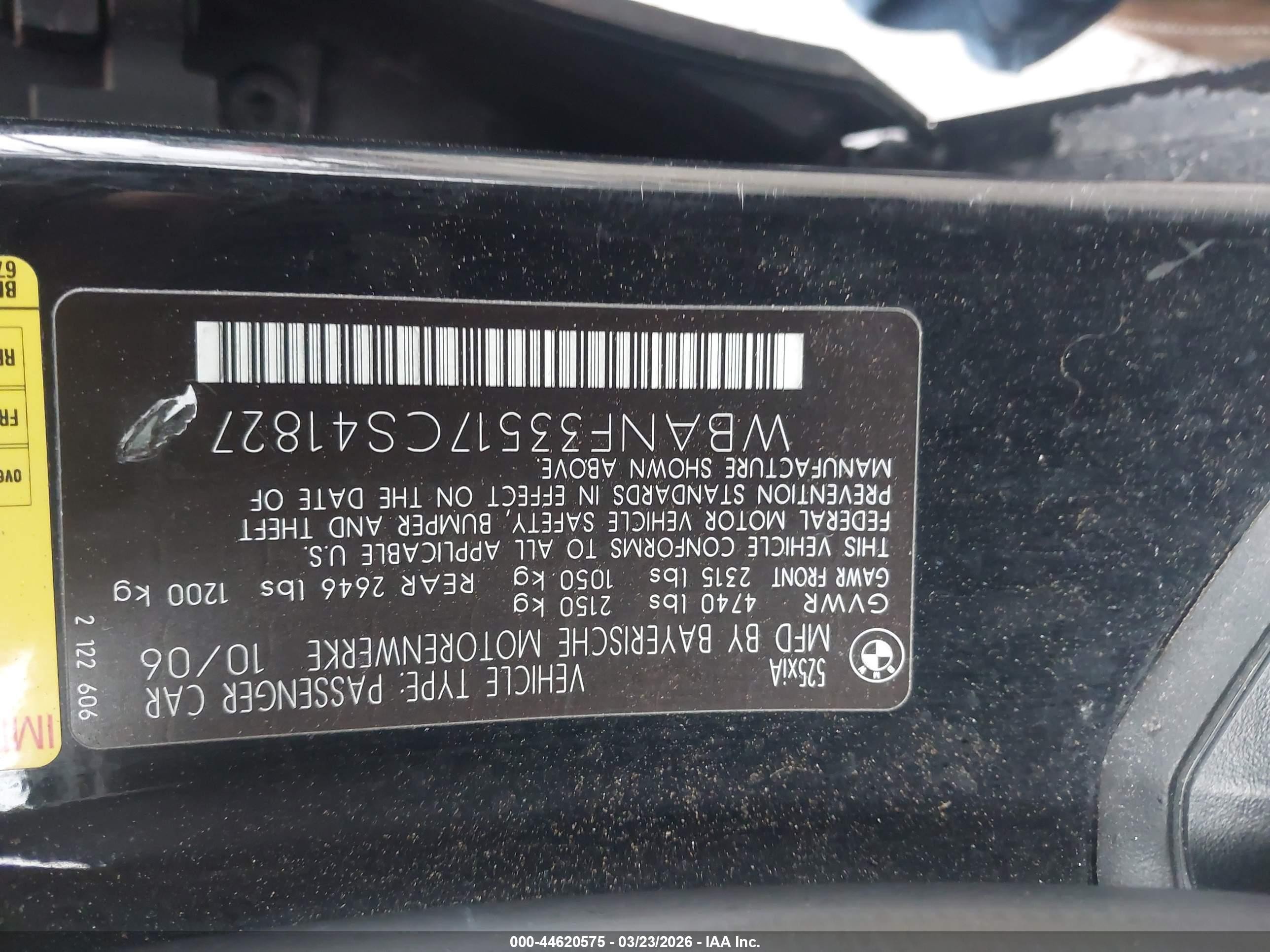2007 Bmw 525xi   Black vin: WBANF33517CS41827