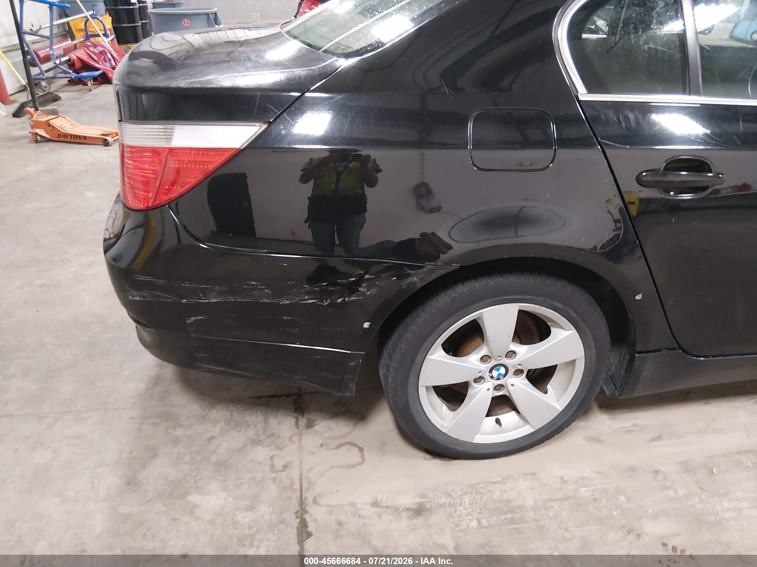 2006 Bmw 525xi   Black vin: WBANF33526CS36537