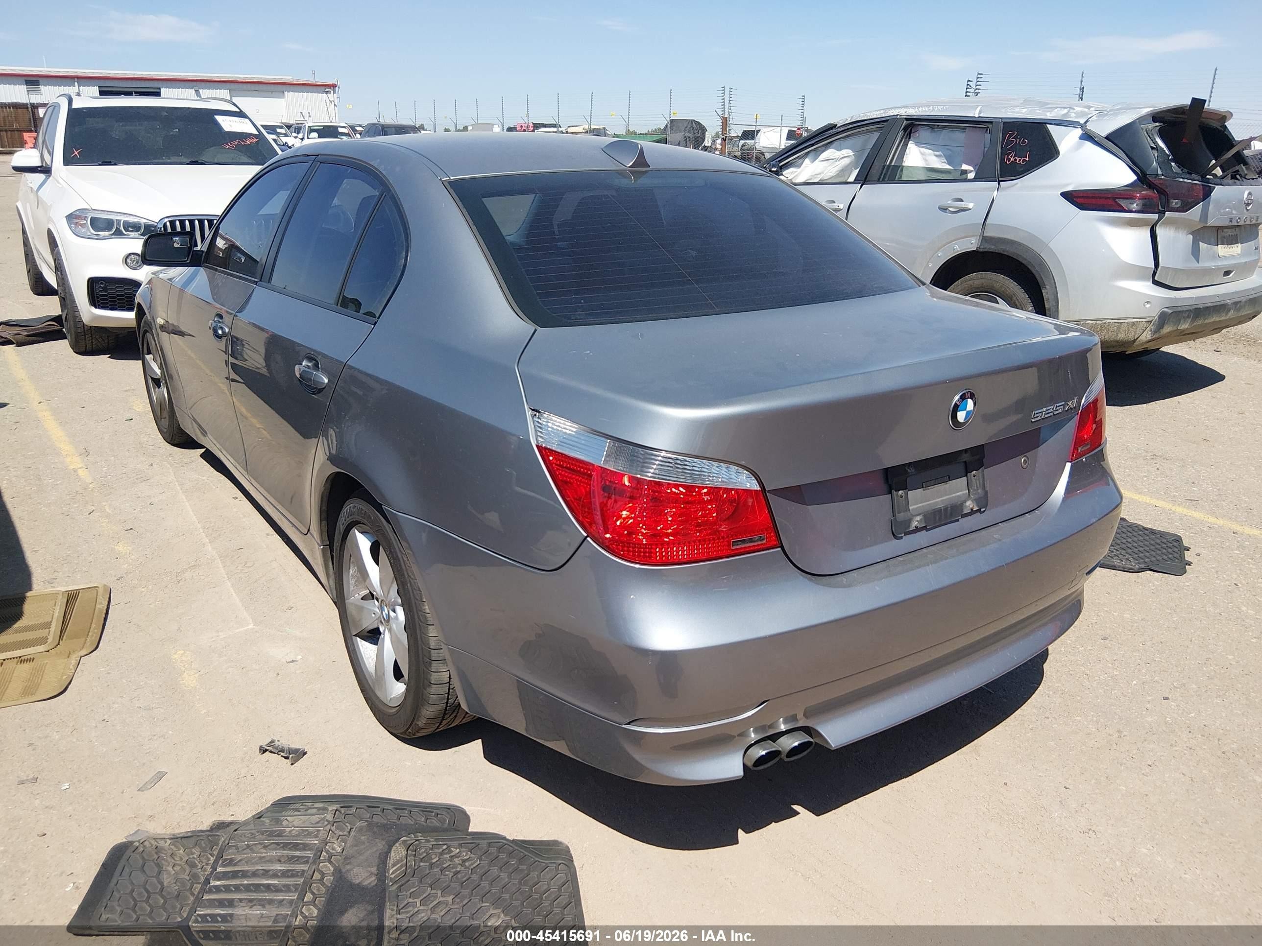 2006 Bmw 525xi   Silver vin: WBANF33536CB86685