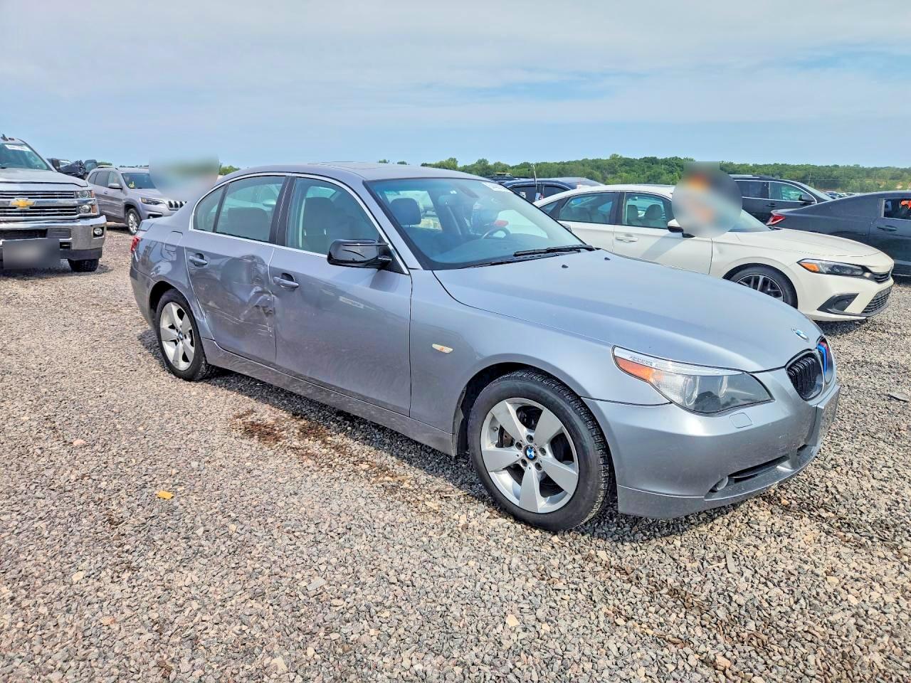 2007 Bmw 525 Xi Silver vin: WBANF33537CS41702