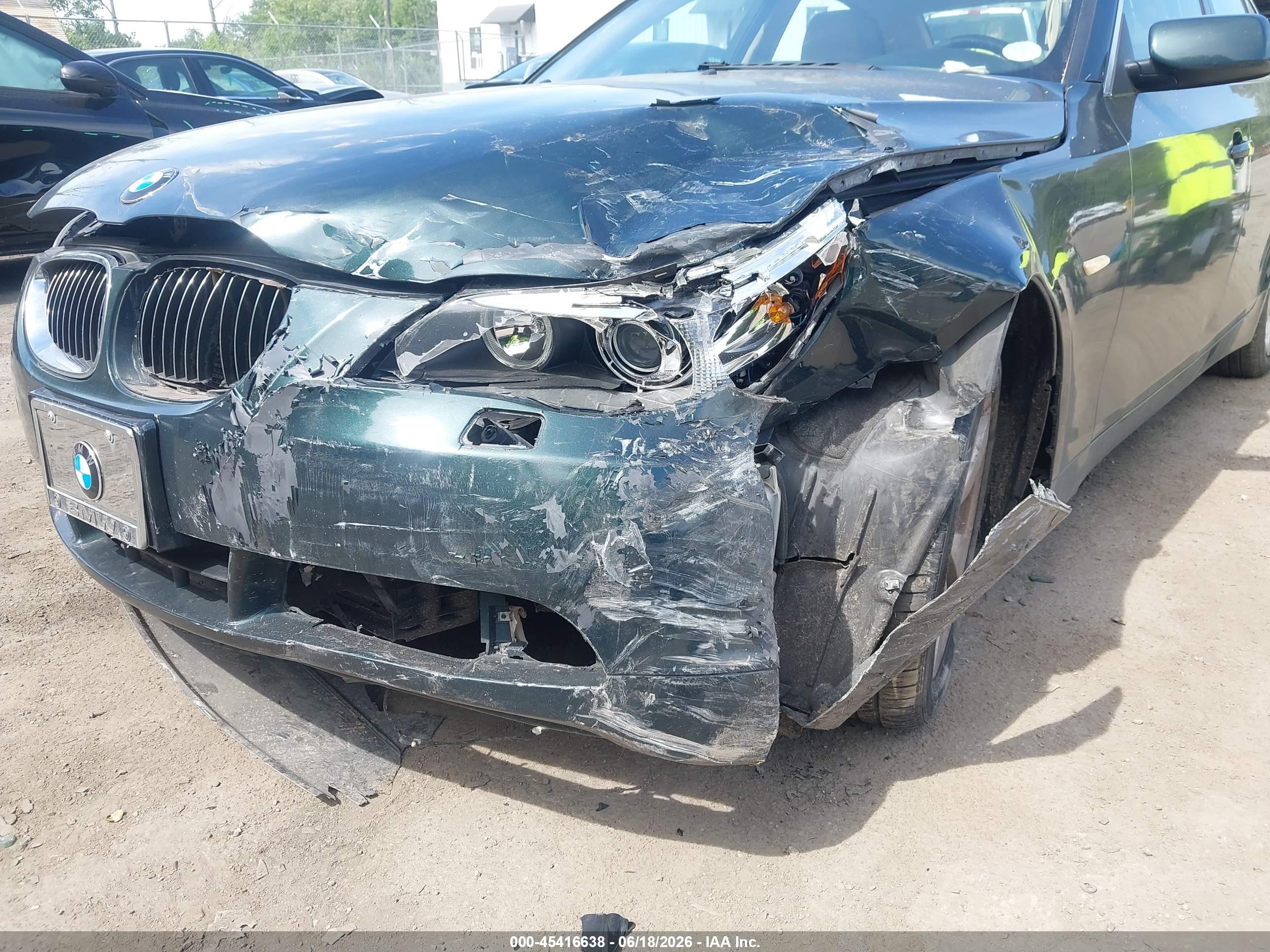 2007 Bmw 525xi   Green vin: WBANF33547CW70122