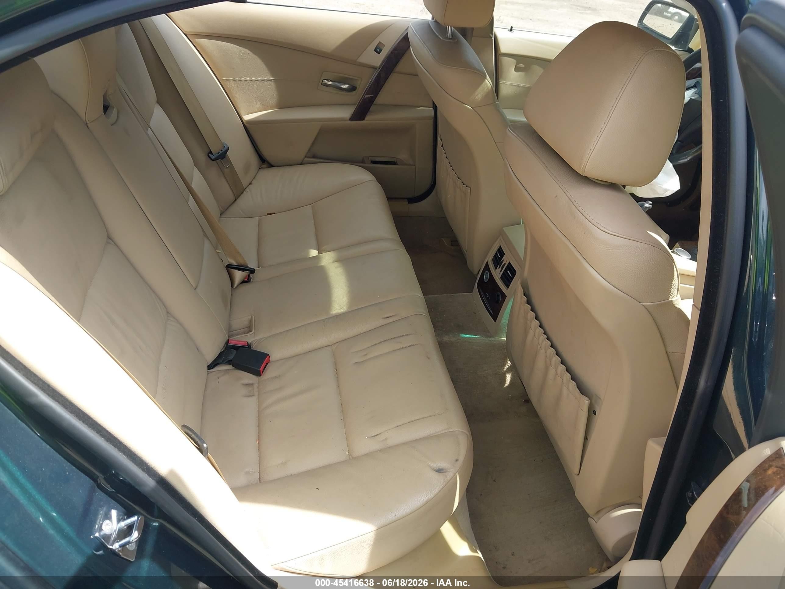 2007 Bmw 525xi   Green vin: WBANF33547CW70122