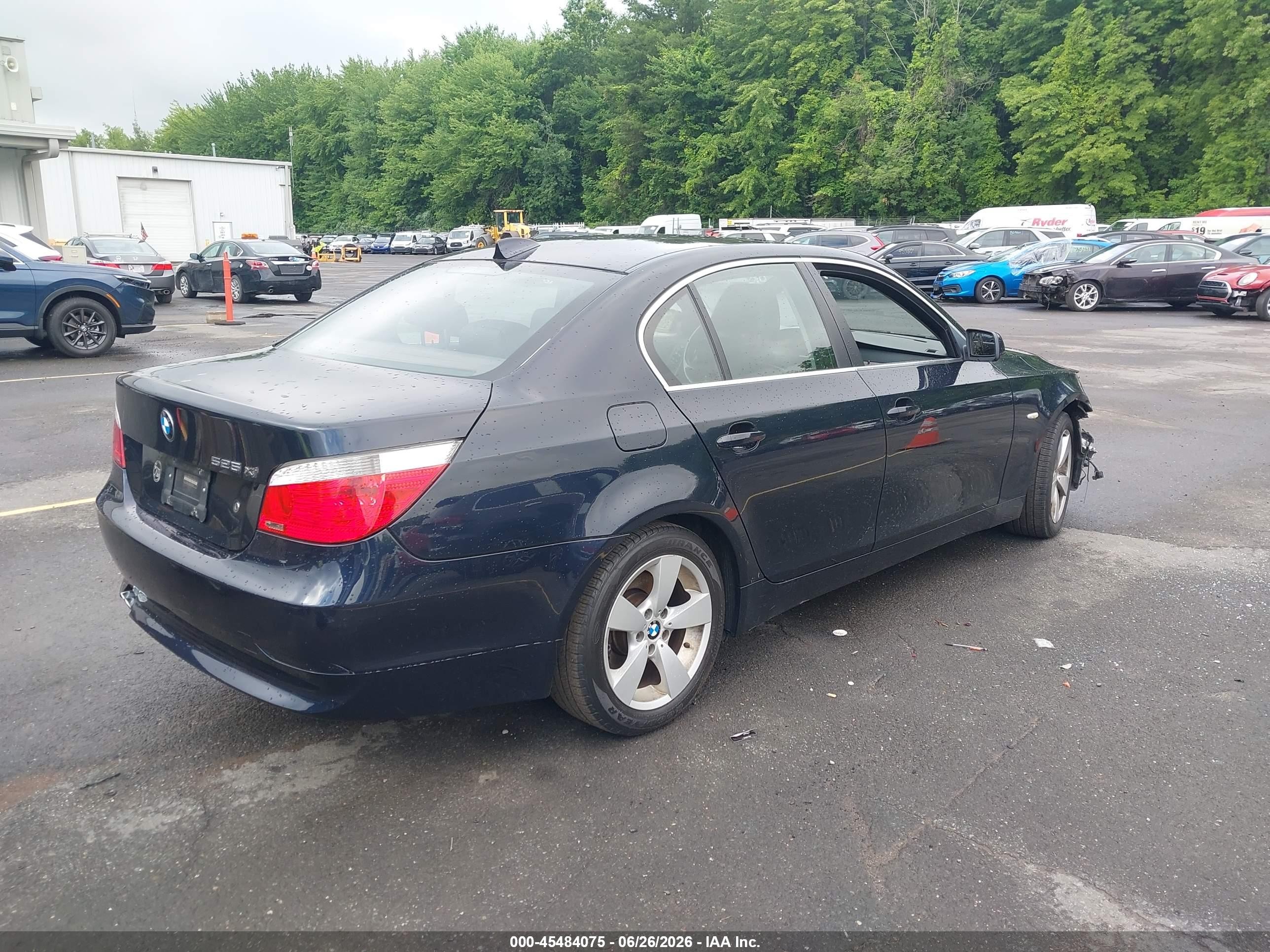 2007 Bmw 525xi   Синий vin: WBANF33547CW70881