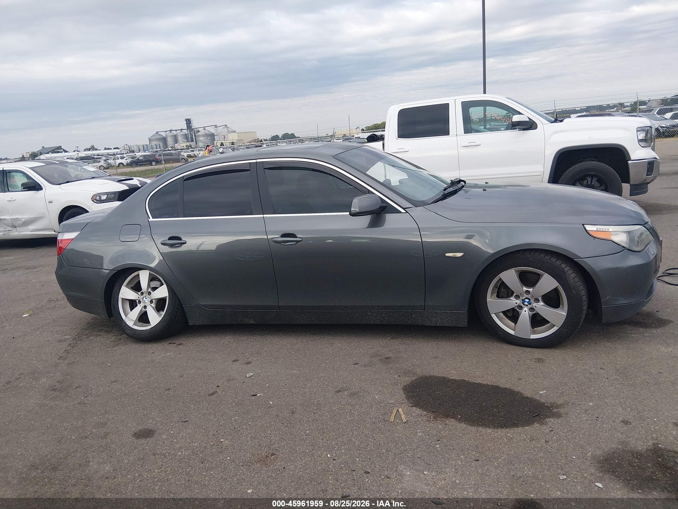 2007 Bmw 525xi Gray vin: WBANF33577B999340