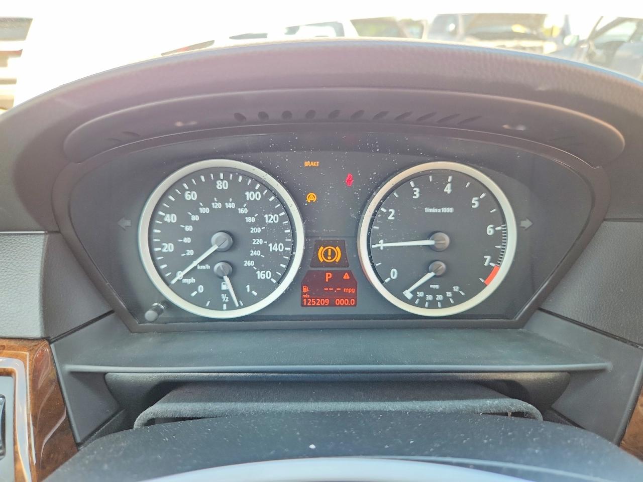2007 Bmw 525 Xi White vin: WBANF335X7CS41454