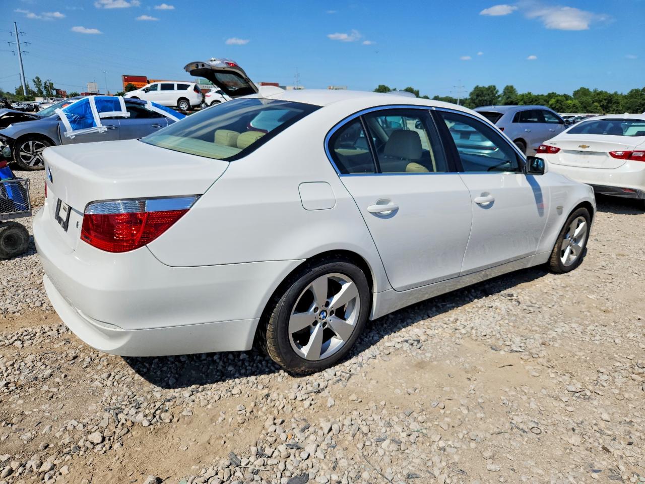 2007 Bmw 525 Xi White vin: WBANF335X7CS41454