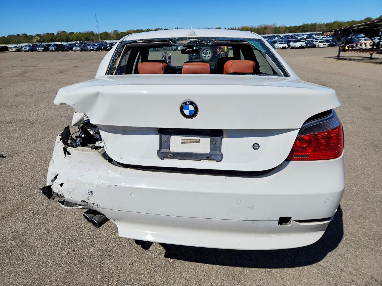 2007 Bmw 525 Белый vin: WBANF335X7CS41583