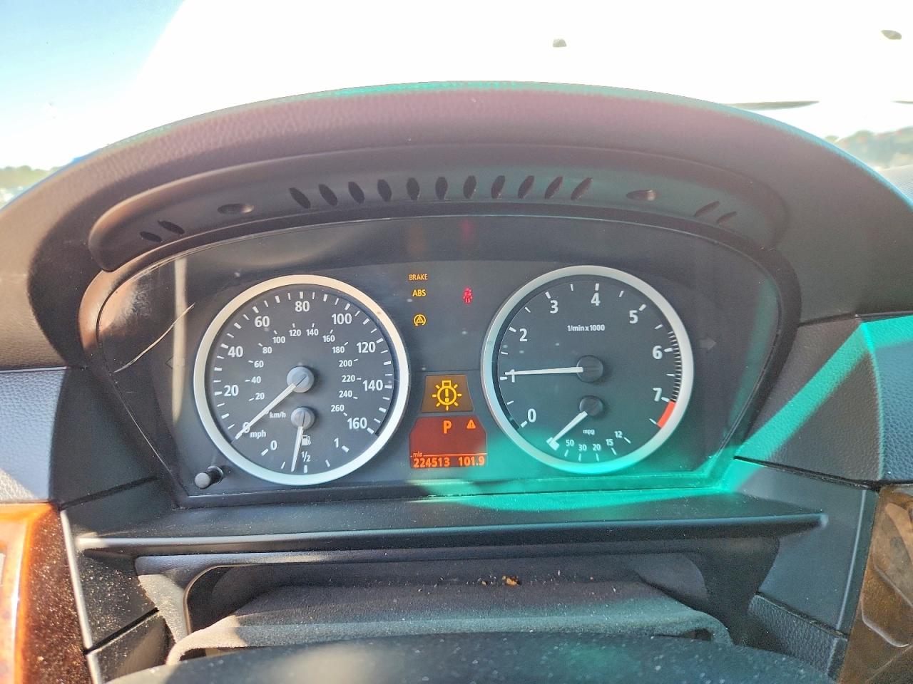 2007 Bmw 525 Белый vin: WBANF335X7CS41583
