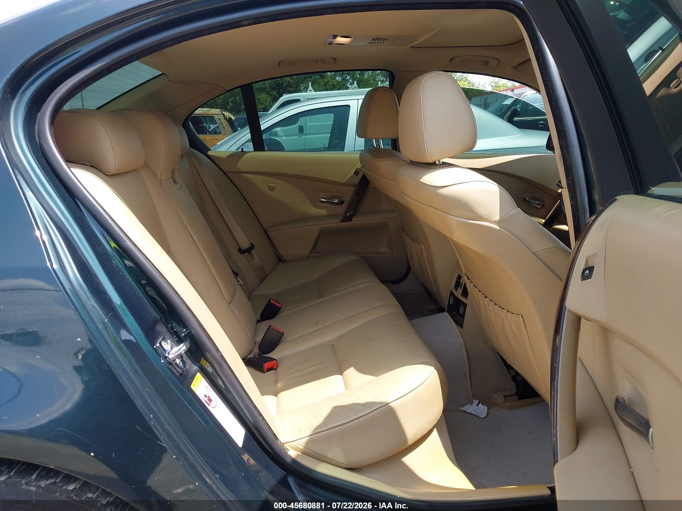 2007 Bmw 530xi   Green vin: WBANF73527CU21390