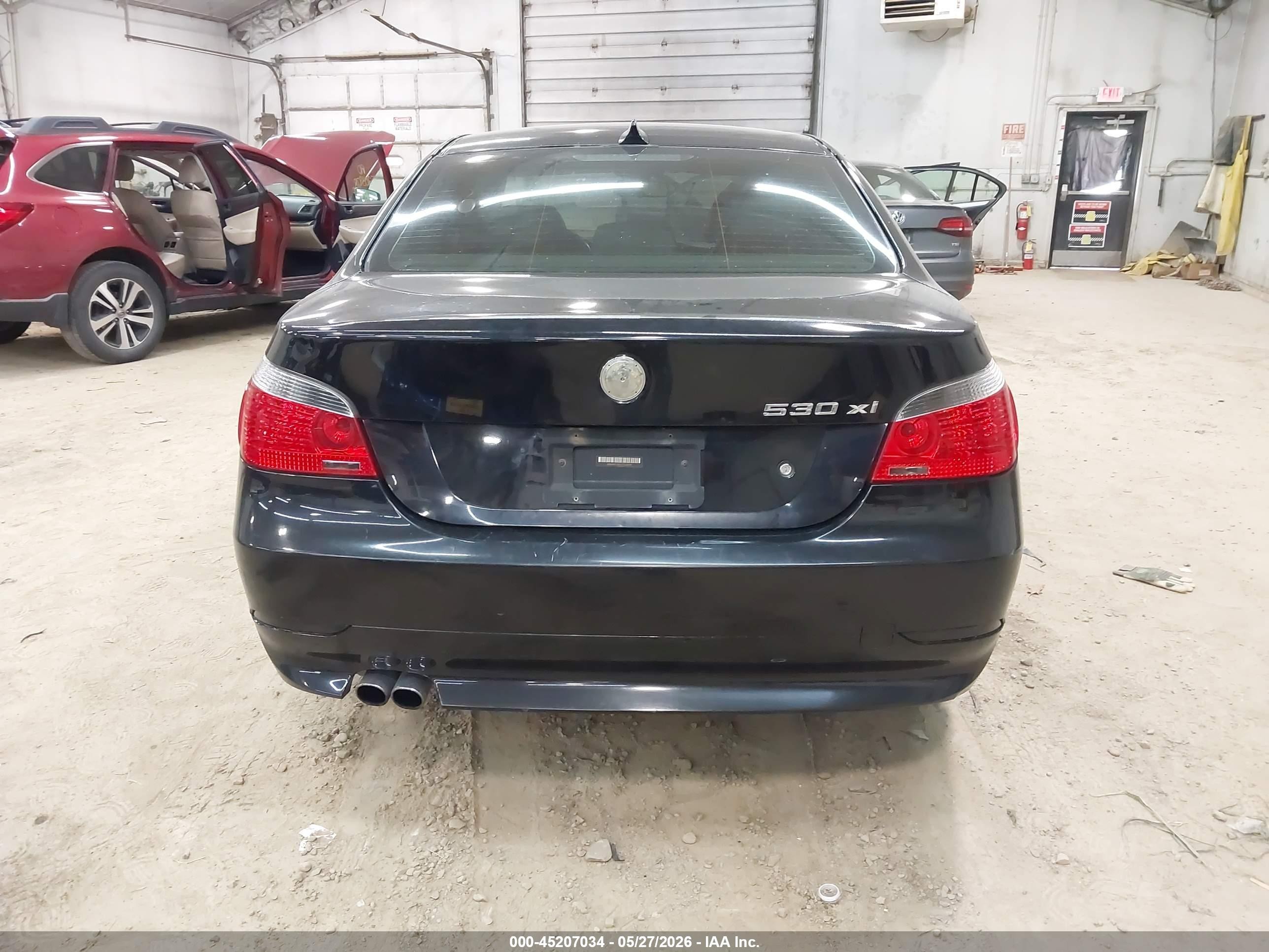 2007 Bmw 530xi   Black vin: WBANF73557CU24591