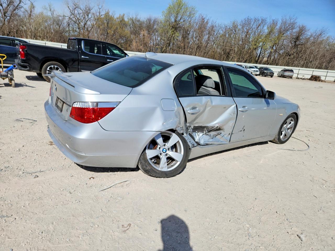 2007 Bmw 530 Xi Серебряный vin: WBANF73567CU21571