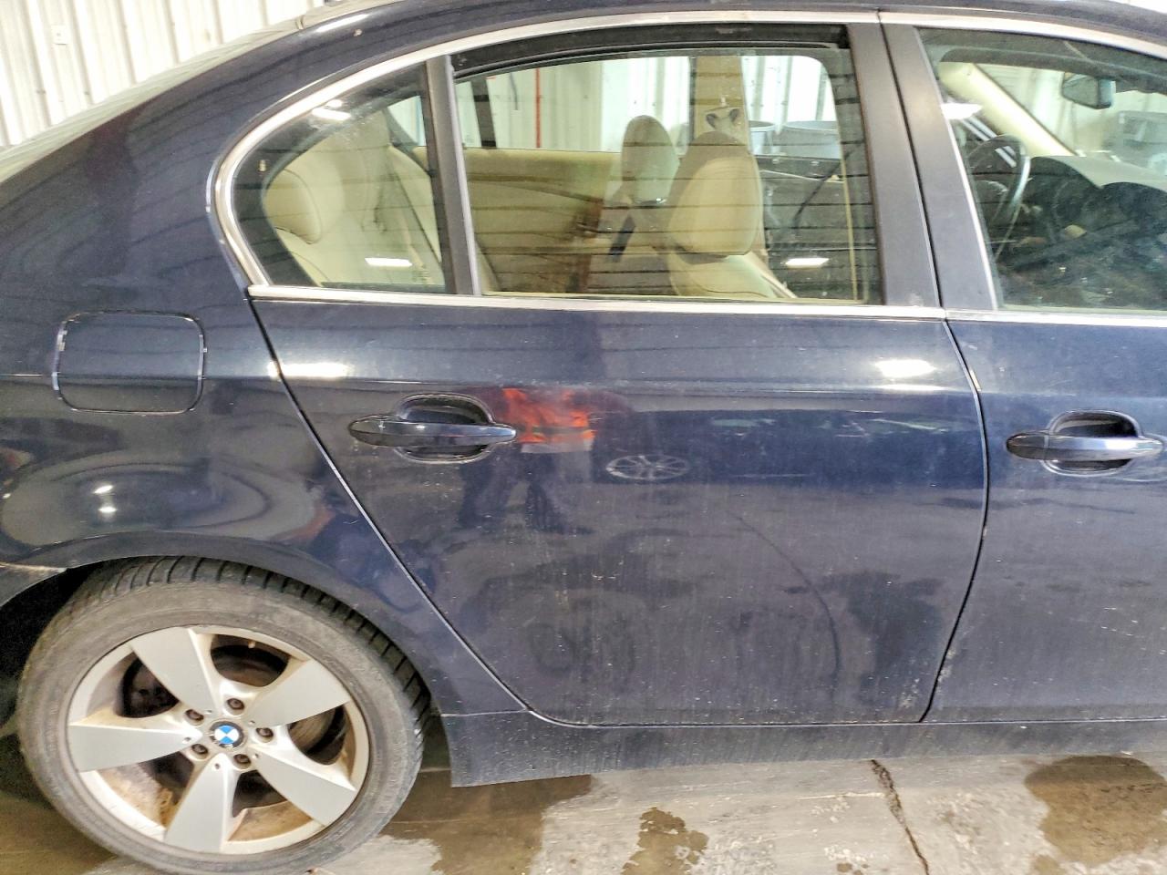 2007 Bmw 530 Xi Blue vin: WBANF73567CU26124