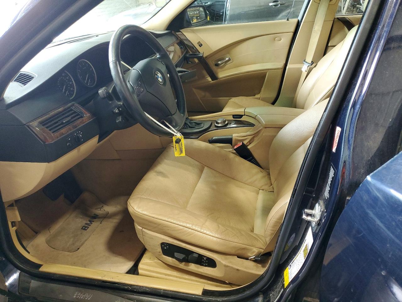 2007 Bmw 530 Xi Blue vin: WBANF73567CU26124