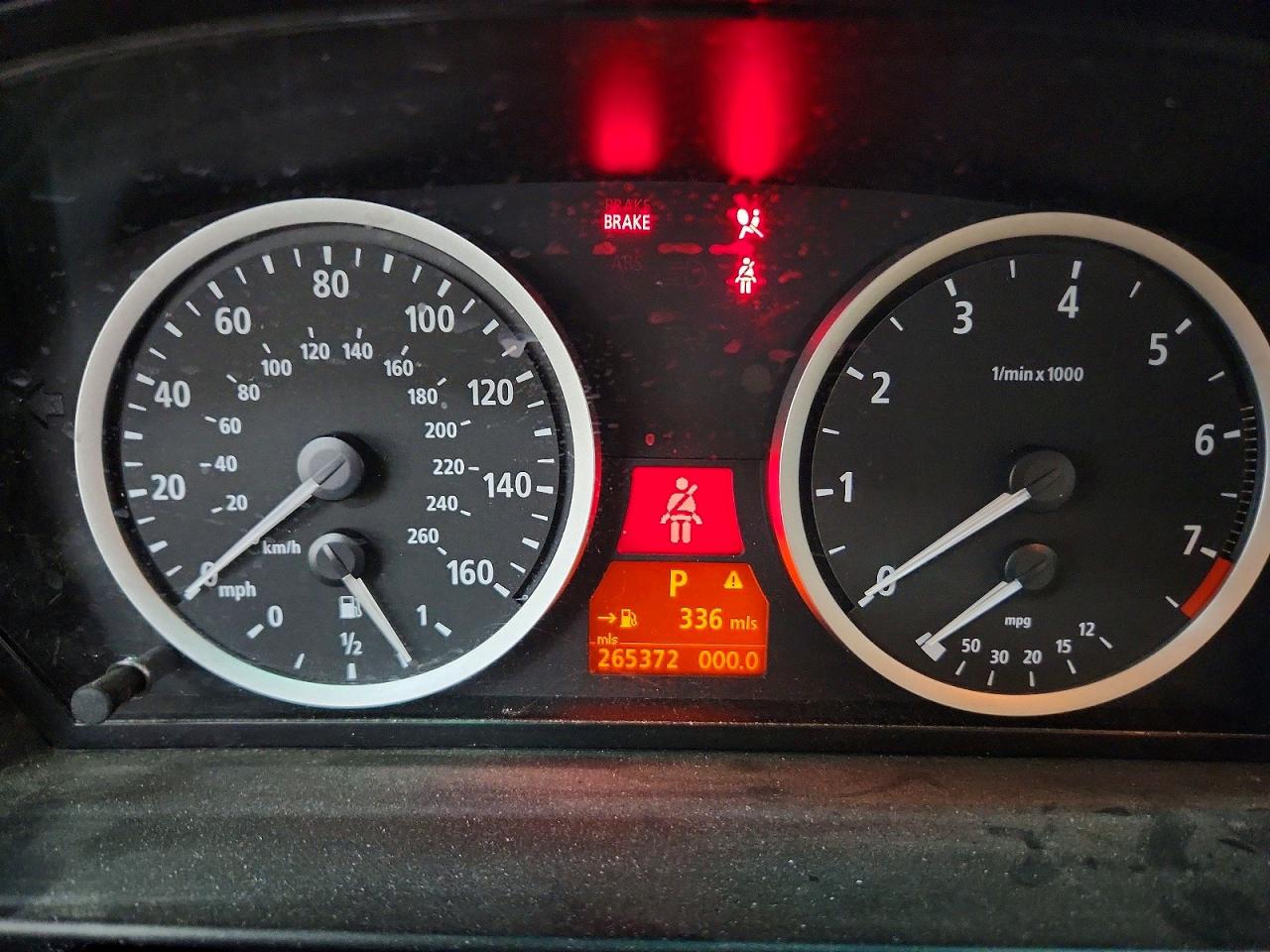 2006 Bmw 530 Xi White vin: WBANF73576CG67529