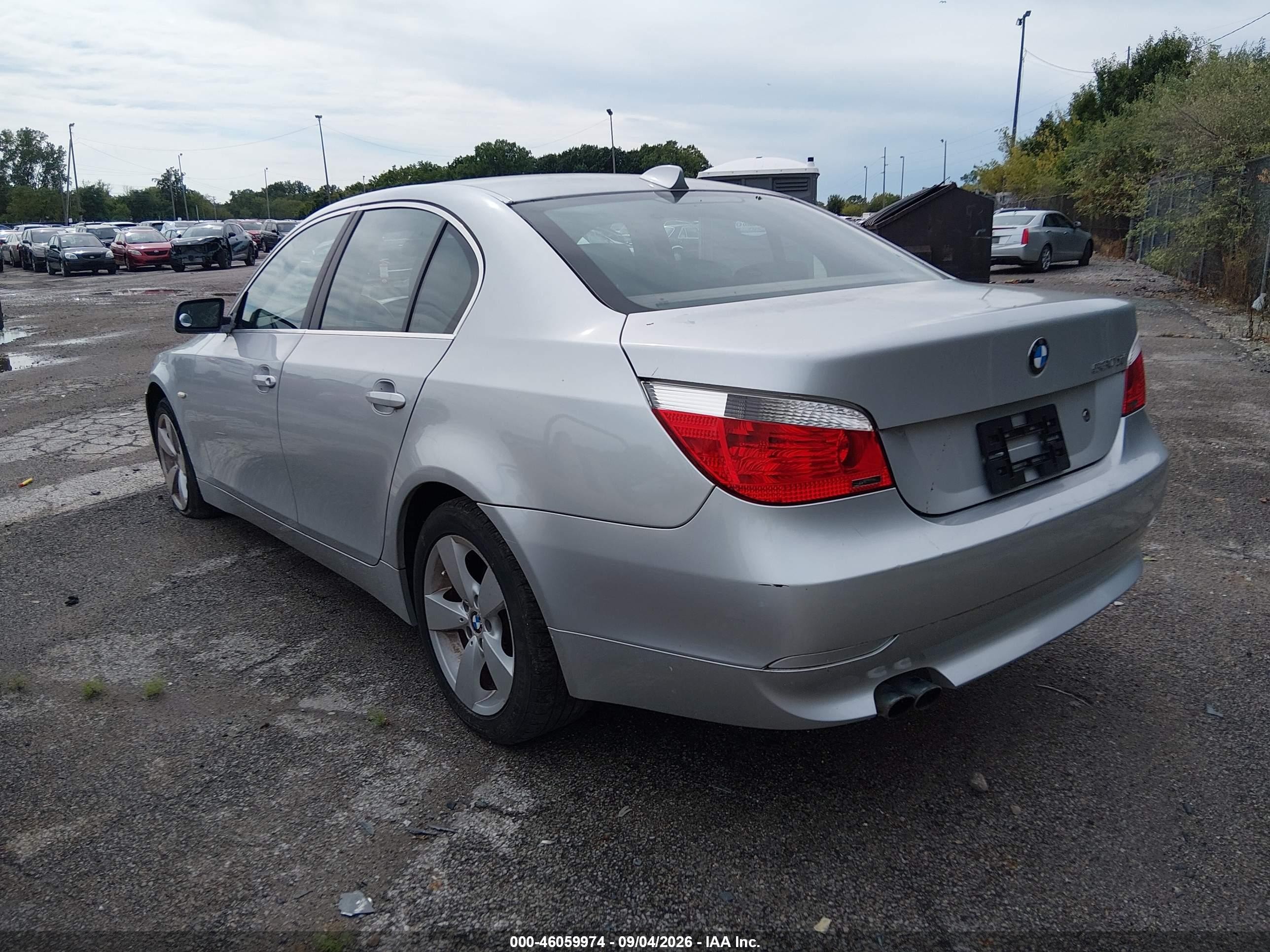 2007 Bmw 530xi   Silver vin: WBANF73587CU25010