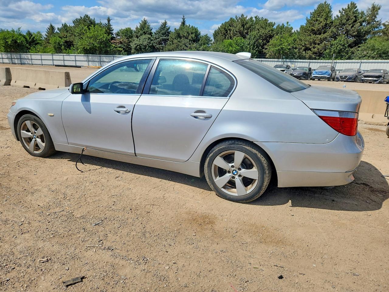 2007 Bmw 530 Xi Silver vin: WBANF735X7CU21413