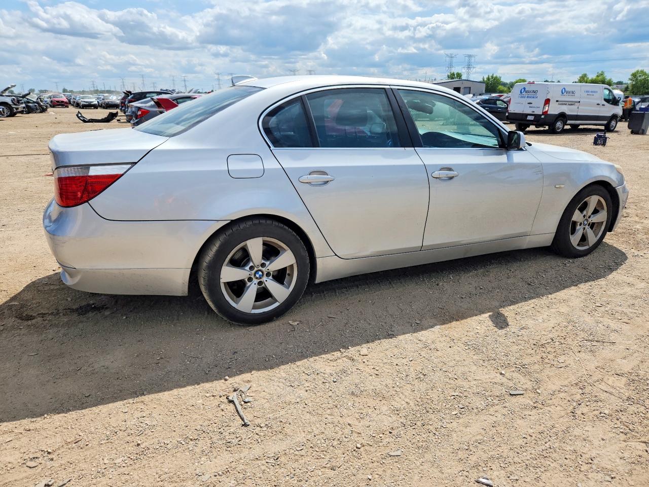 2007 Bmw 530 Xi Silver vin: WBANF735X7CU21413