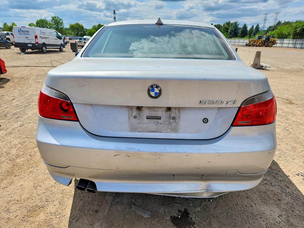 2007 Bmw 530 Xi Silver vin: WBANF735X7CU21413