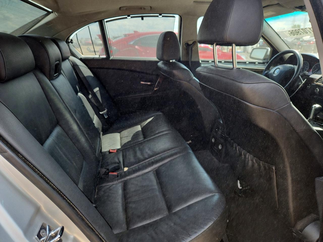 2007 Bmw 530 Xi Silver vin: WBANF735X7CU21413