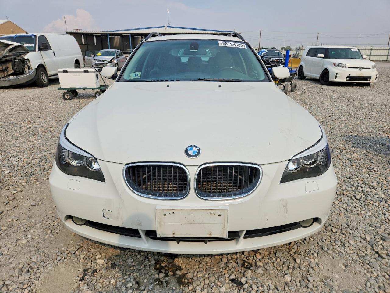2006 Bmw 530 Xit White vin: WBANN73516CN01930