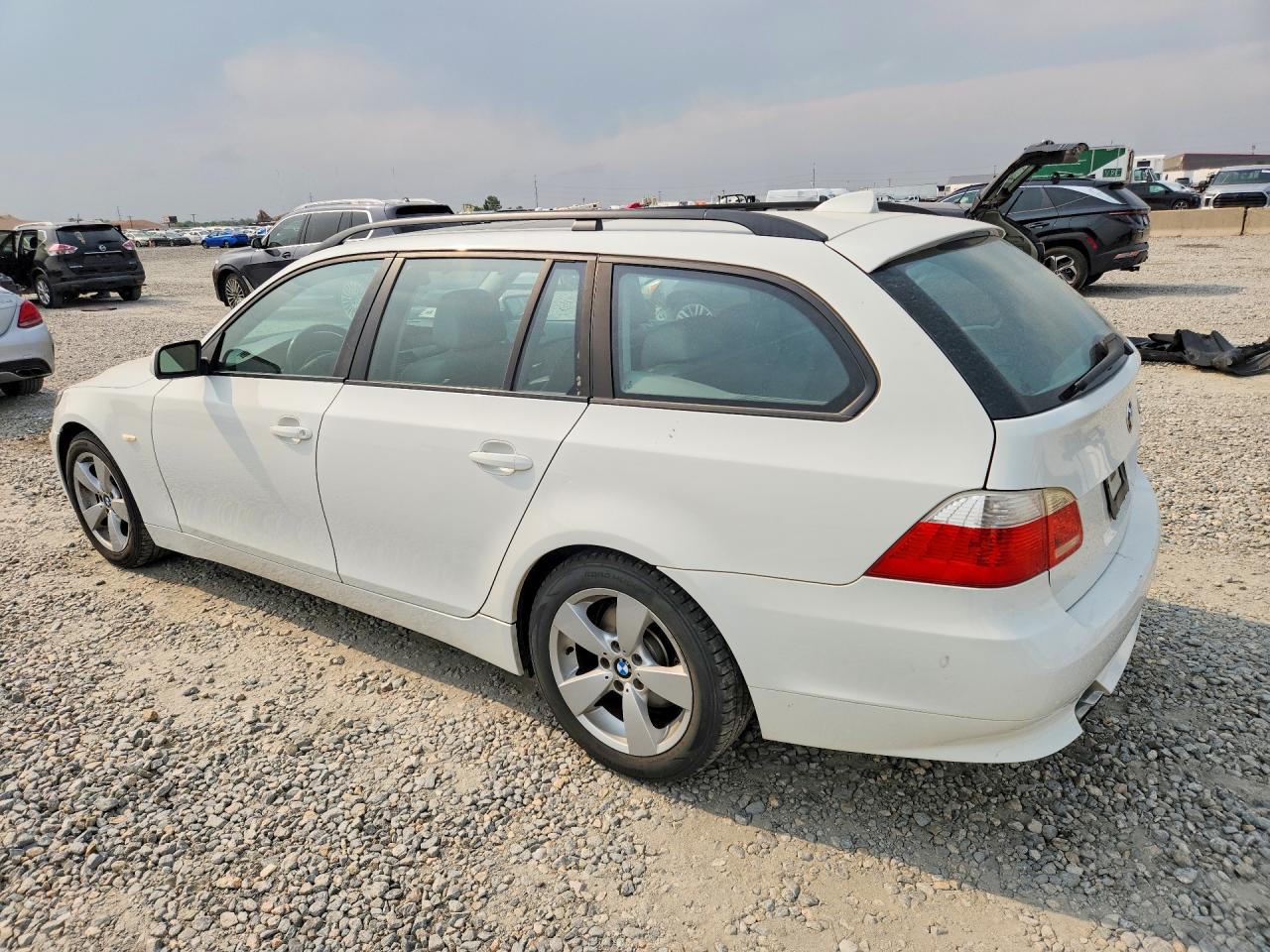 2006 Bmw 530 Xit White vin: WBANN73516CN01930