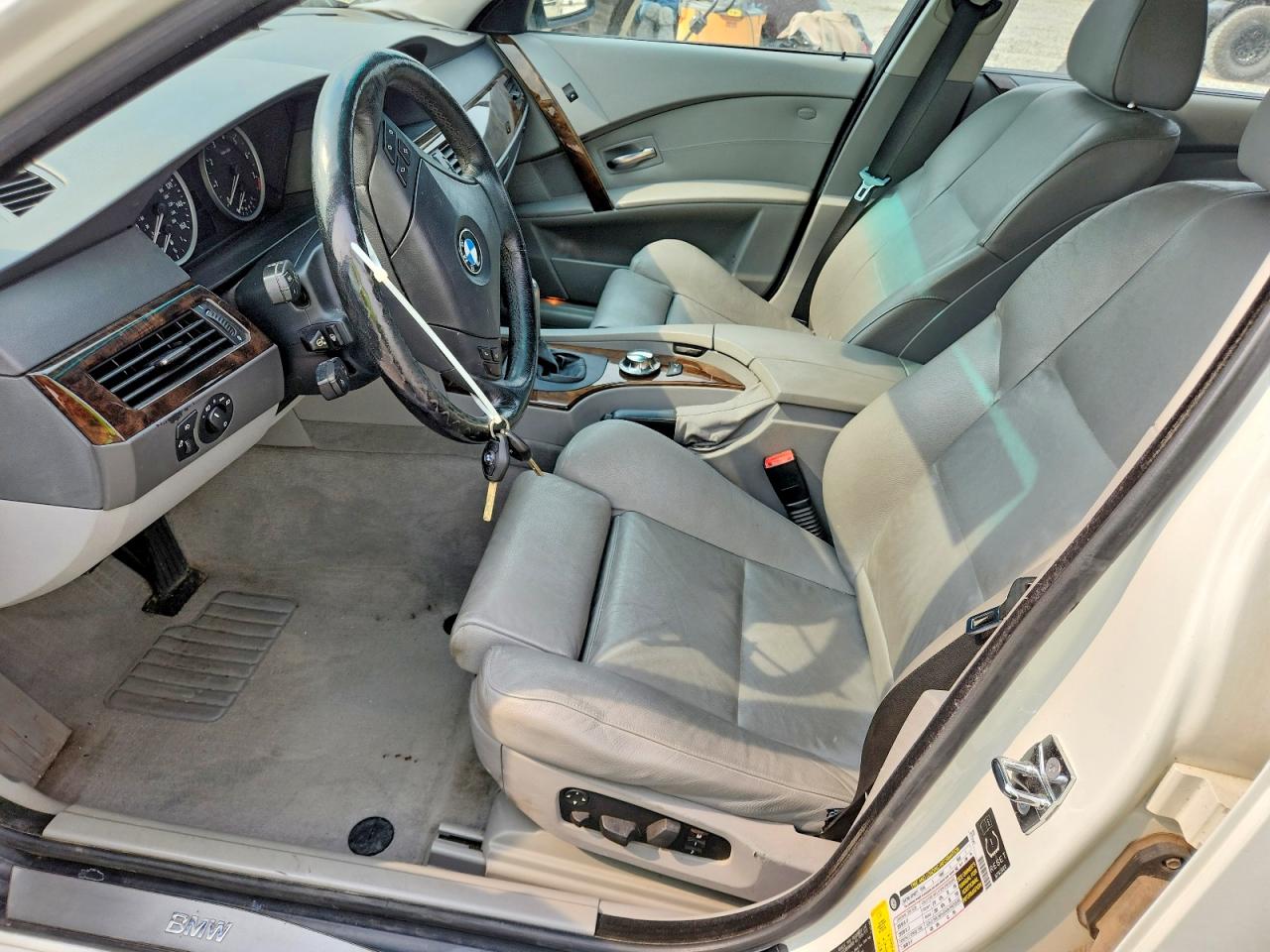 2006 Bmw 530 Xit White vin: WBANN73516CN01930