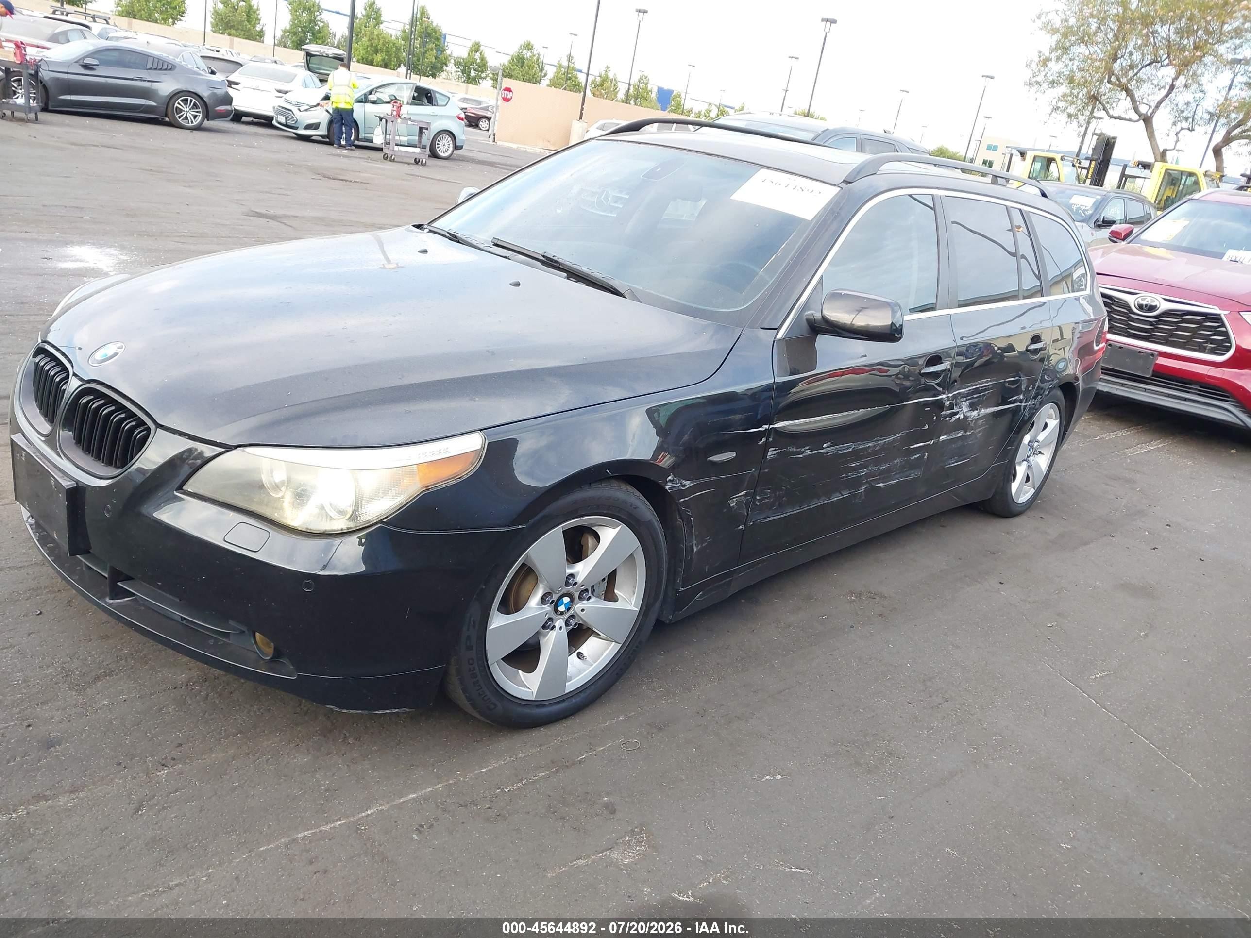 2006 Bmw 530xit   Black vin: WBANN73556CN01669