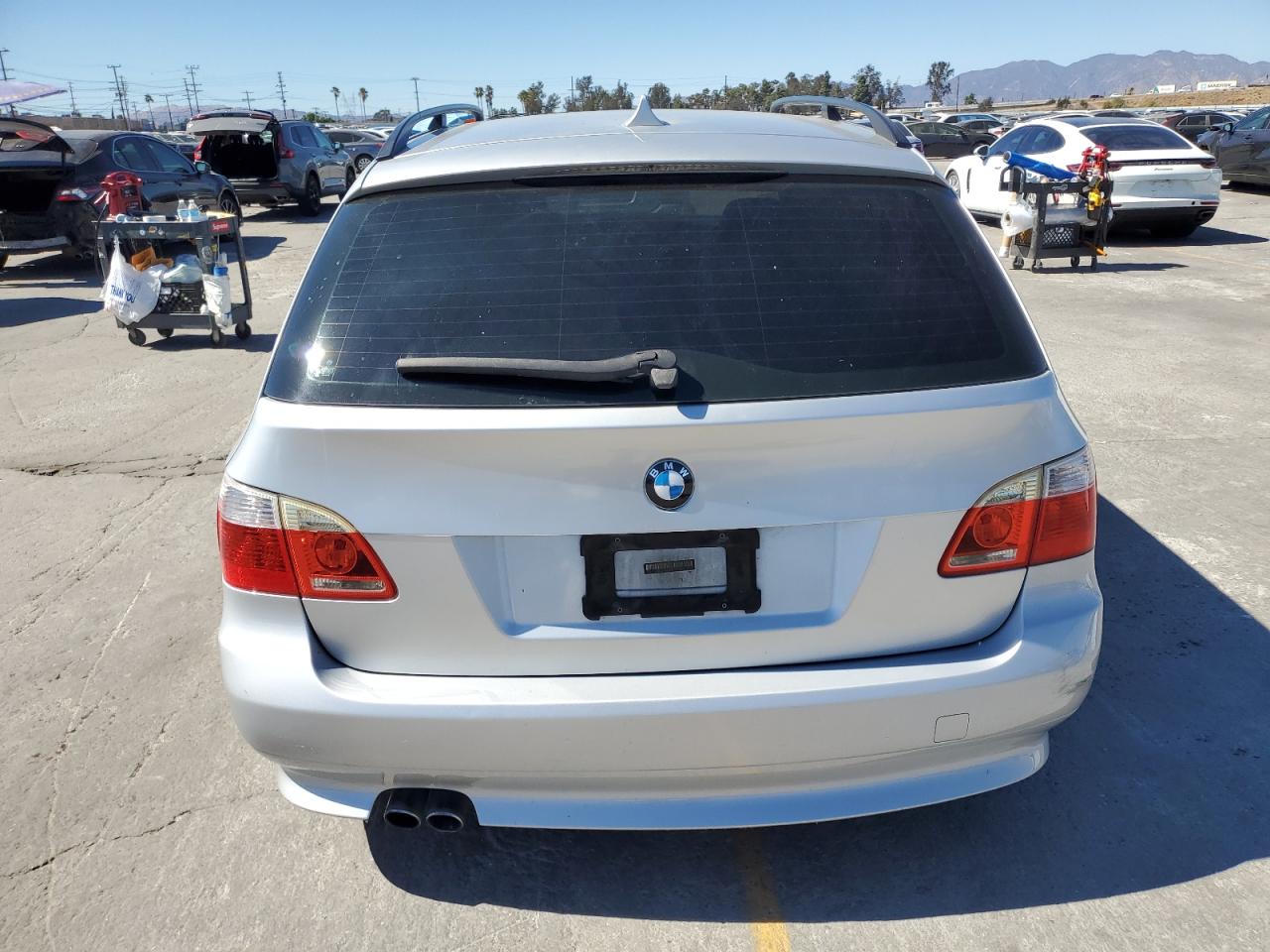 2006 Bmw 530 Xit Silver vin: WBANN73556CN02059