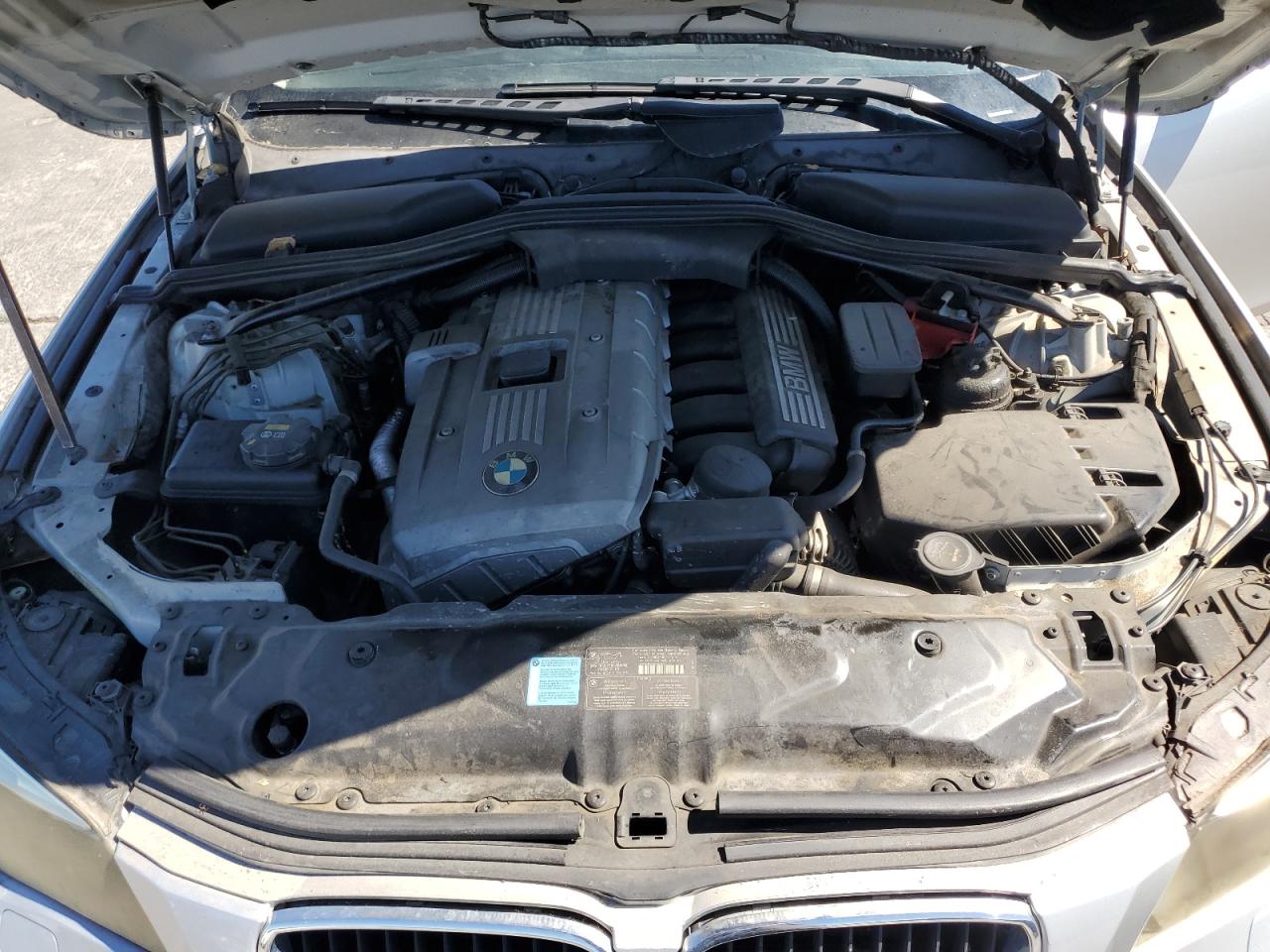 2006 Bmw 530 Xit Silver vin: WBANN73556CN02059