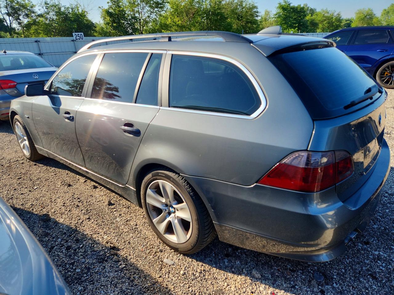 2006 Bmw 530 Xit Gray vin: WBANN73556CN02983