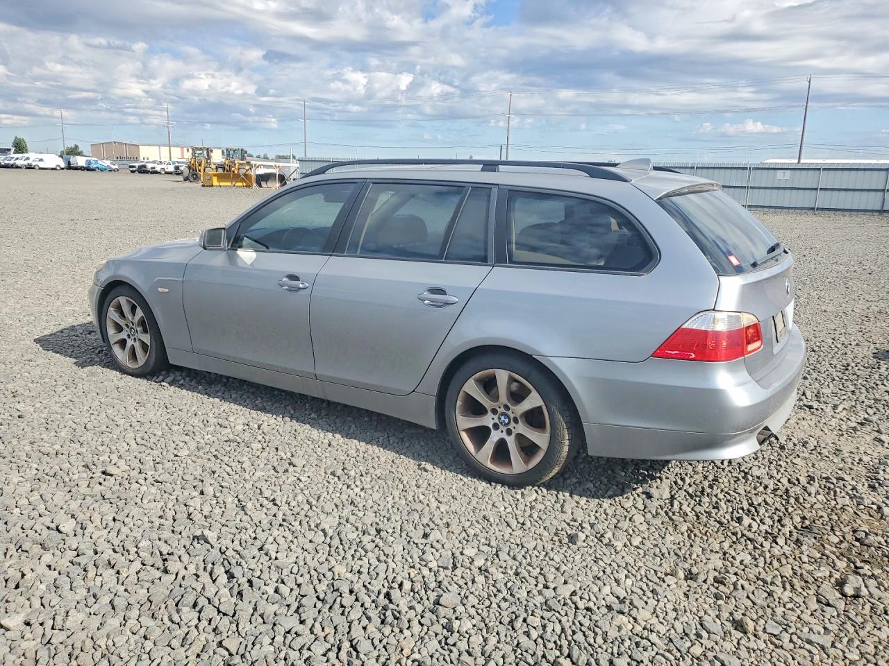 2007 Bmw 530 Xit Gray vin: WBANN735X7CN04794