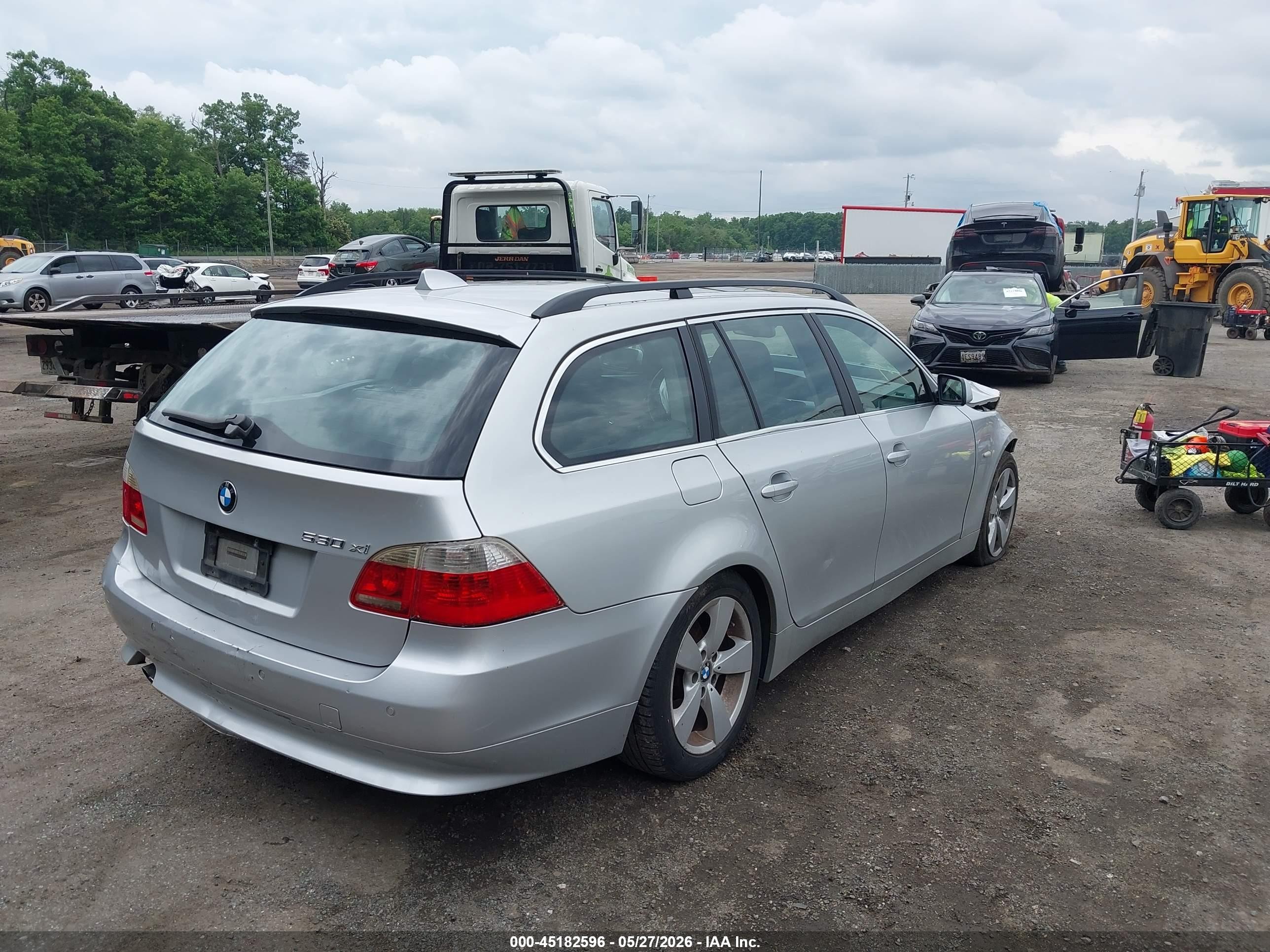 2007 Bmw 530xit   Silver vin: WBANN735X7CN05010