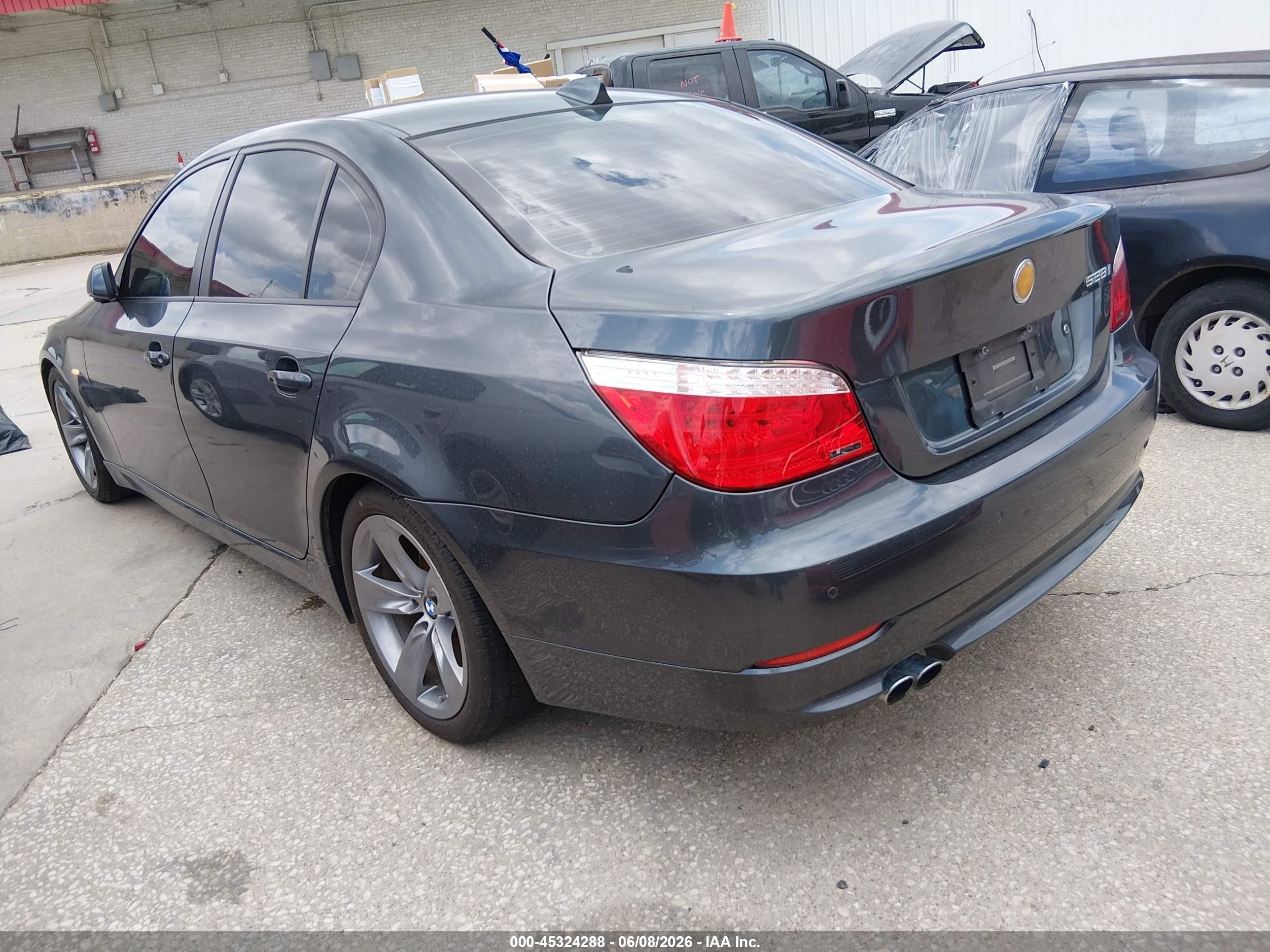 2008 Bmw 528i   Gray vin: WBANU53518C114448