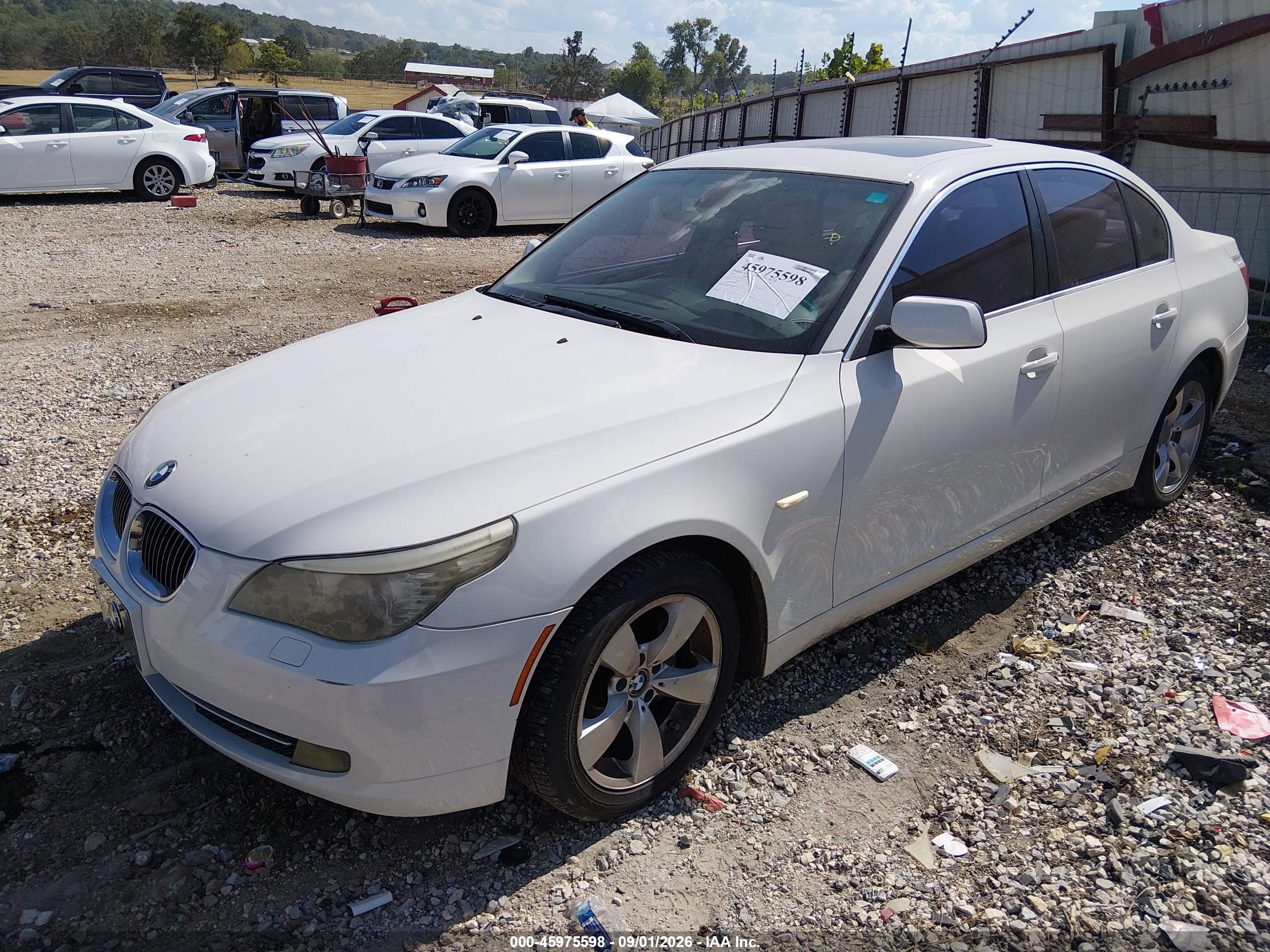 2008 Bmw 528i   White vin: WBANU53518C117205