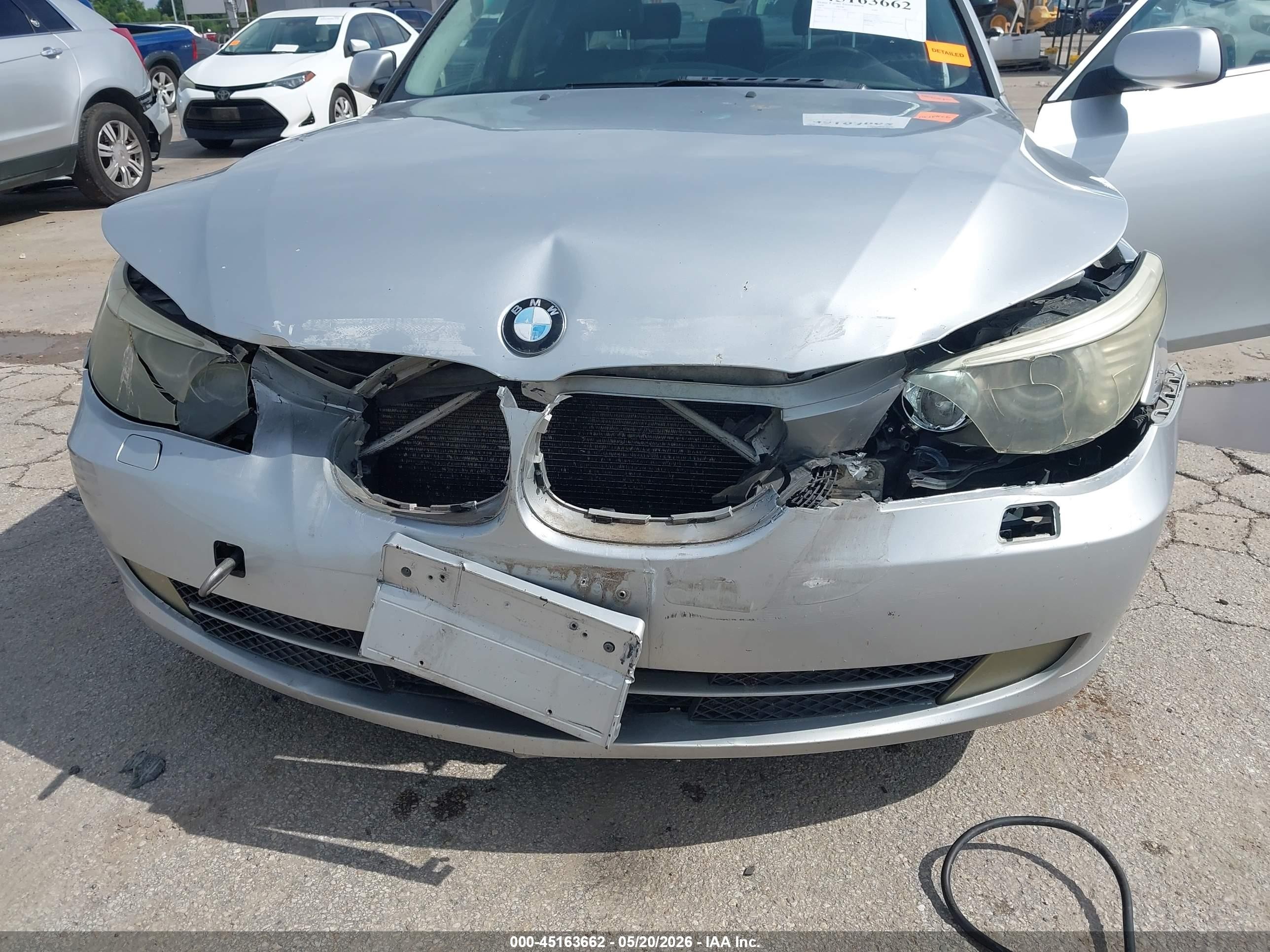 2008 Bmw 528i Silver vin: WBANU53518CT08655