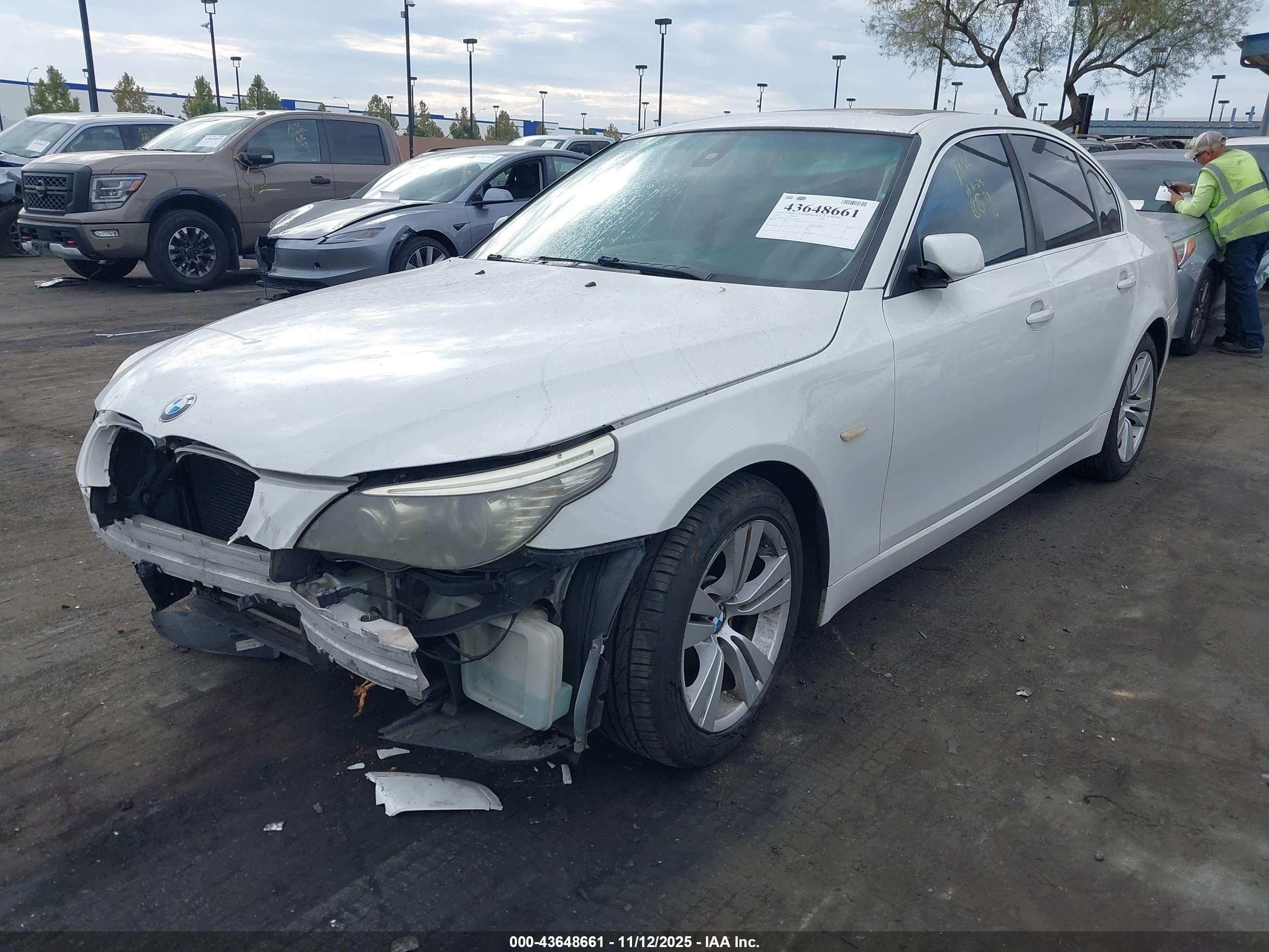 2009 Bmw 528i   White vin: WBANU53519C117464