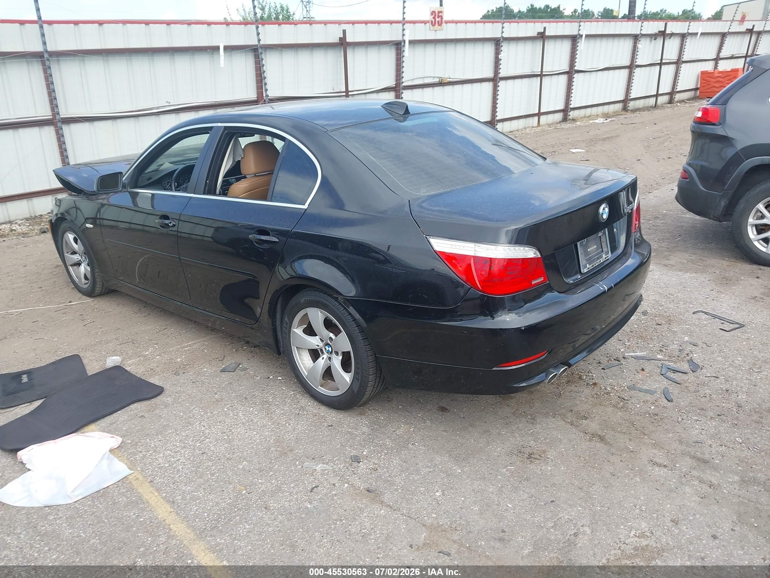 2008 Bmw 528i   Black vin: WBANU53528CT08504