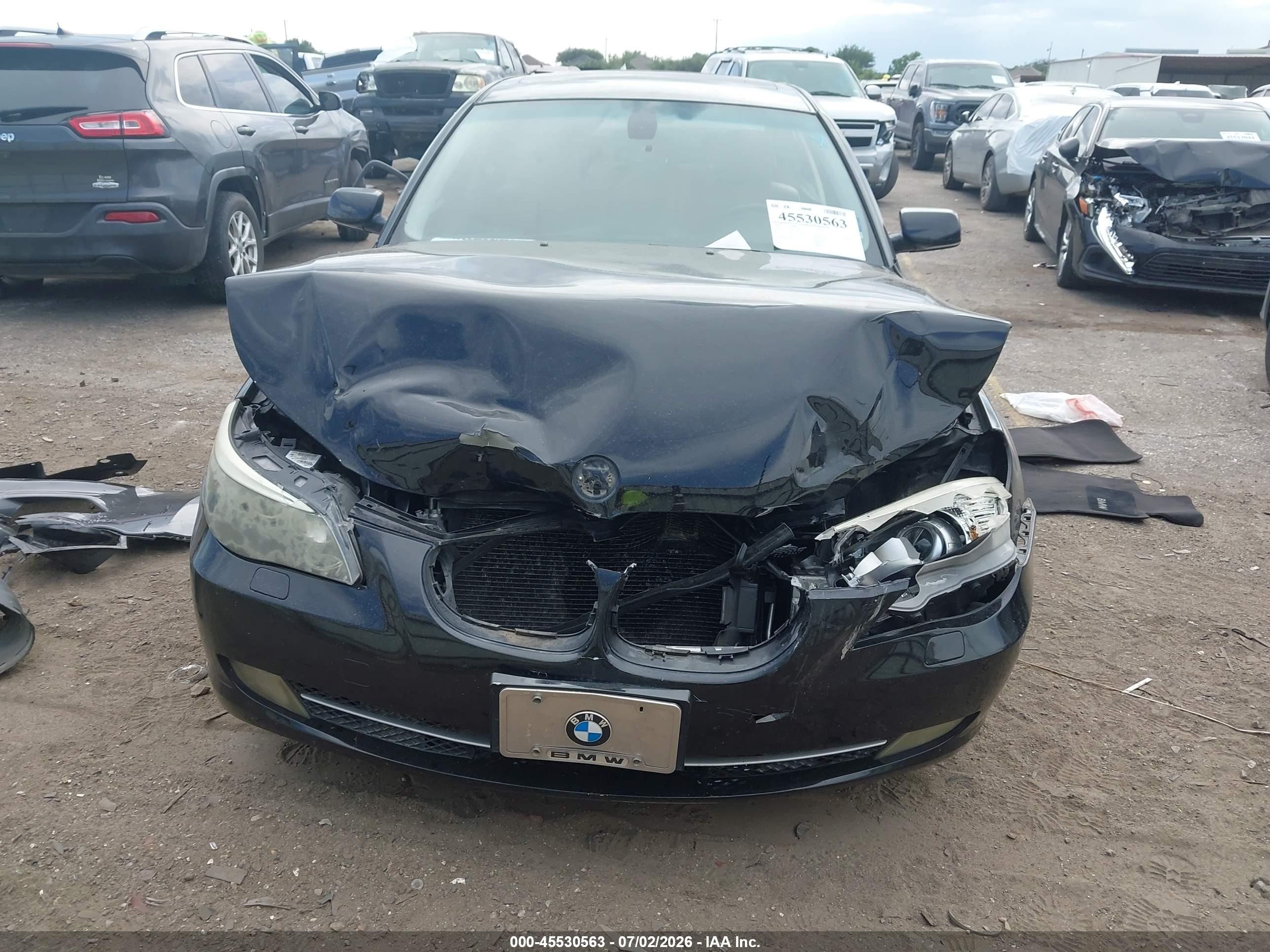 2008 Bmw 528i   Black vin: WBANU53528CT08504