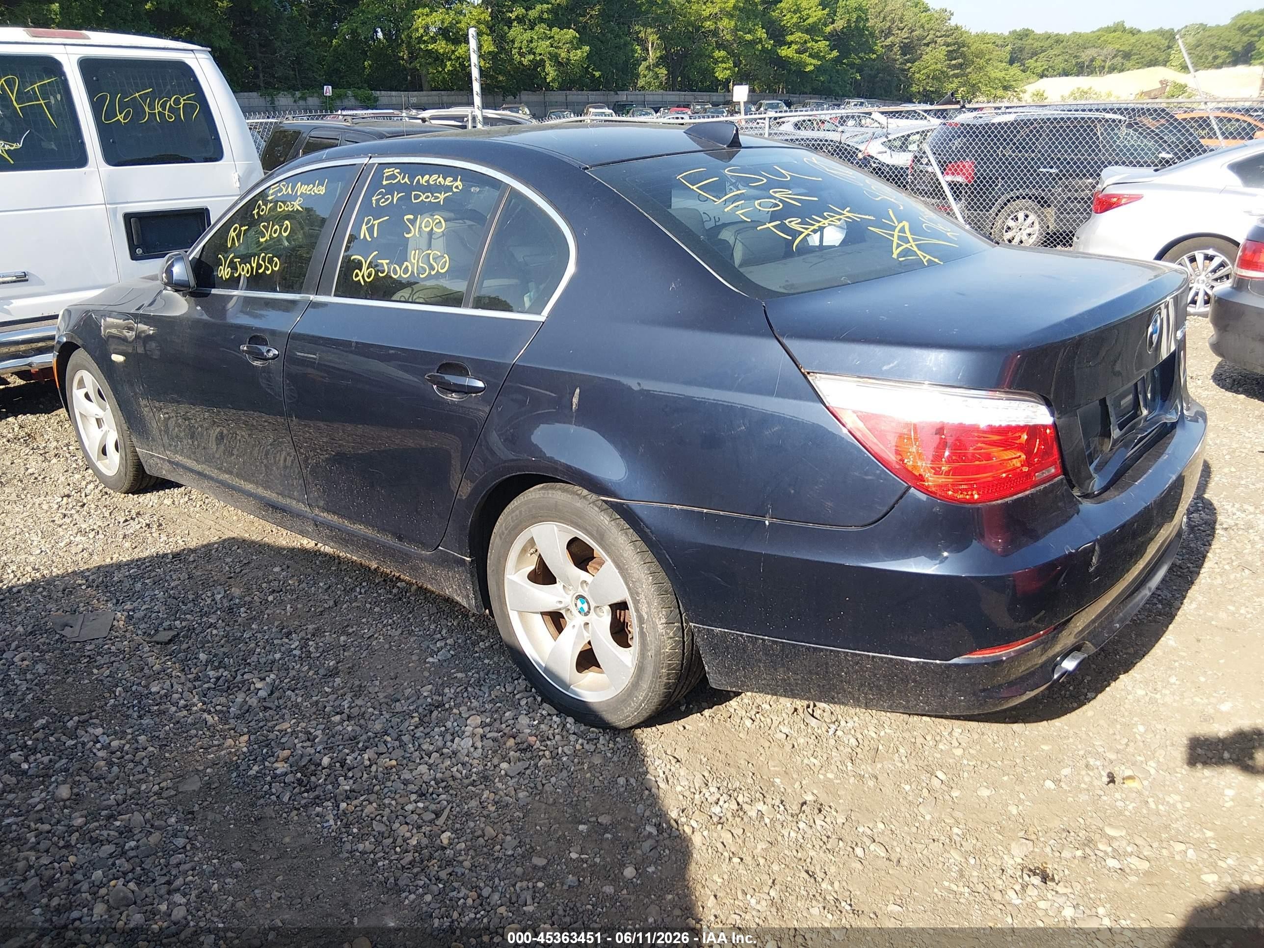 2008 Bmw 528i   Blue vin: WBANU53538CT11833