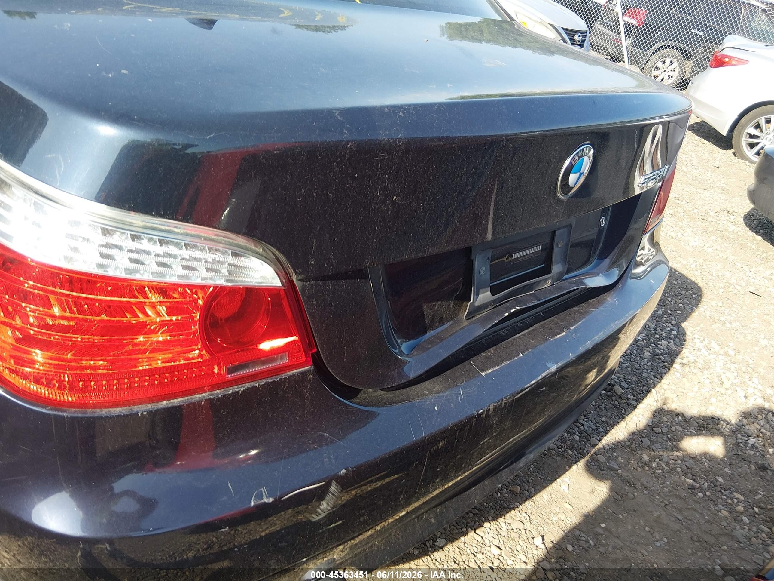 2008 Bmw 528i   Blue vin: WBANU53538CT11833