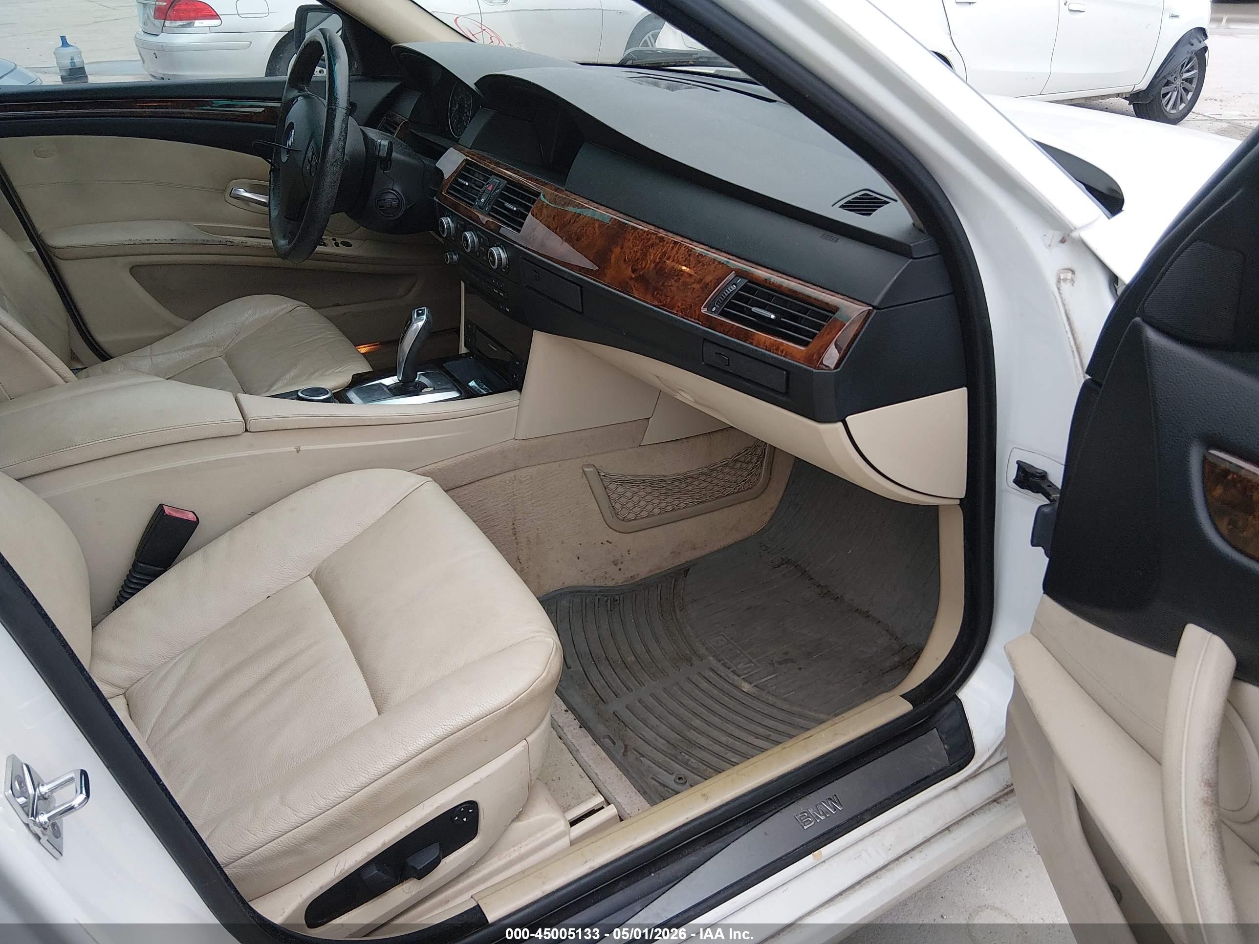 2008 Bmw 528i   White vin: WBANU53548C110622