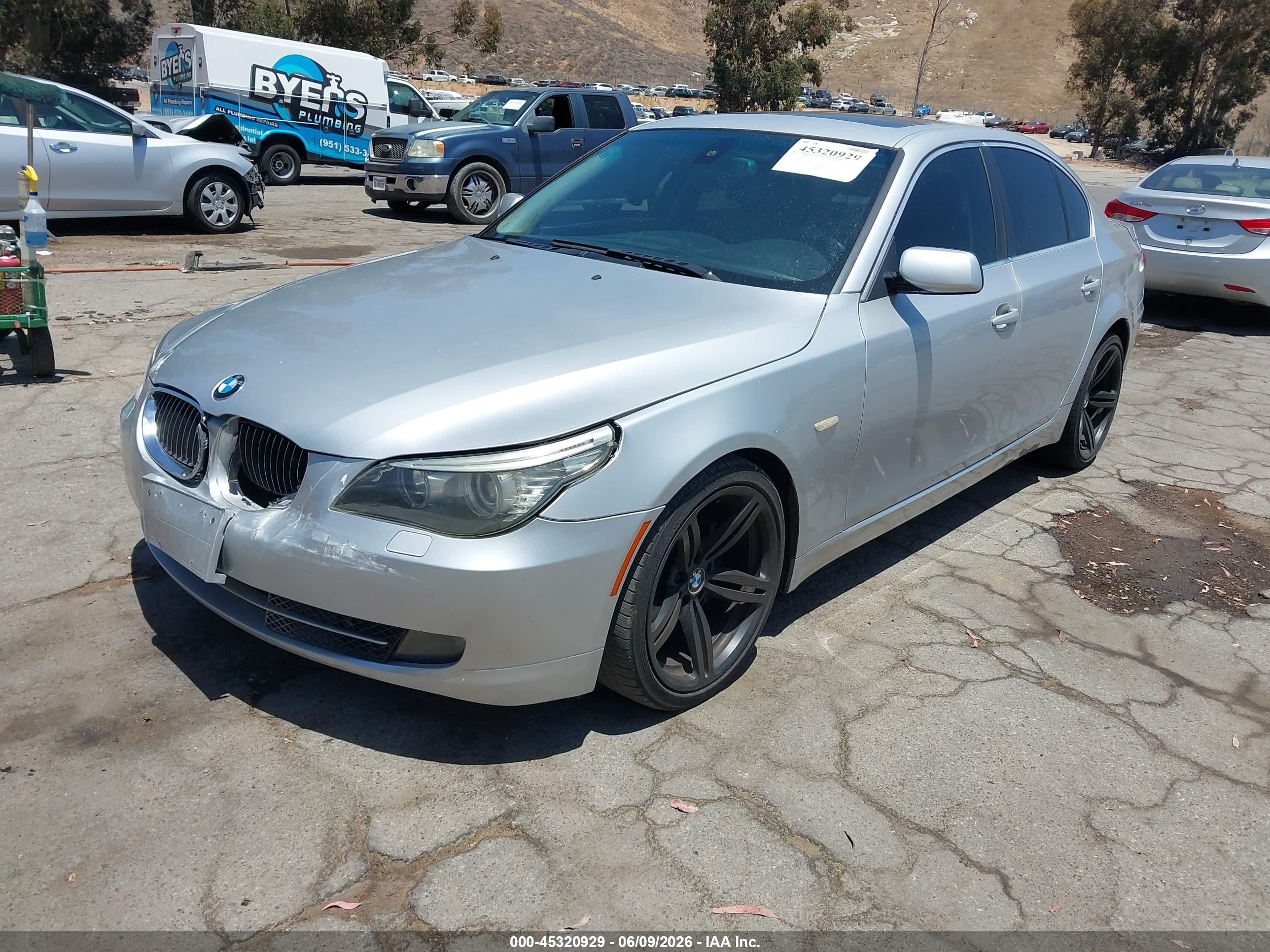 2008 Bmw 528i   Silver vin: WBANU53548C116565