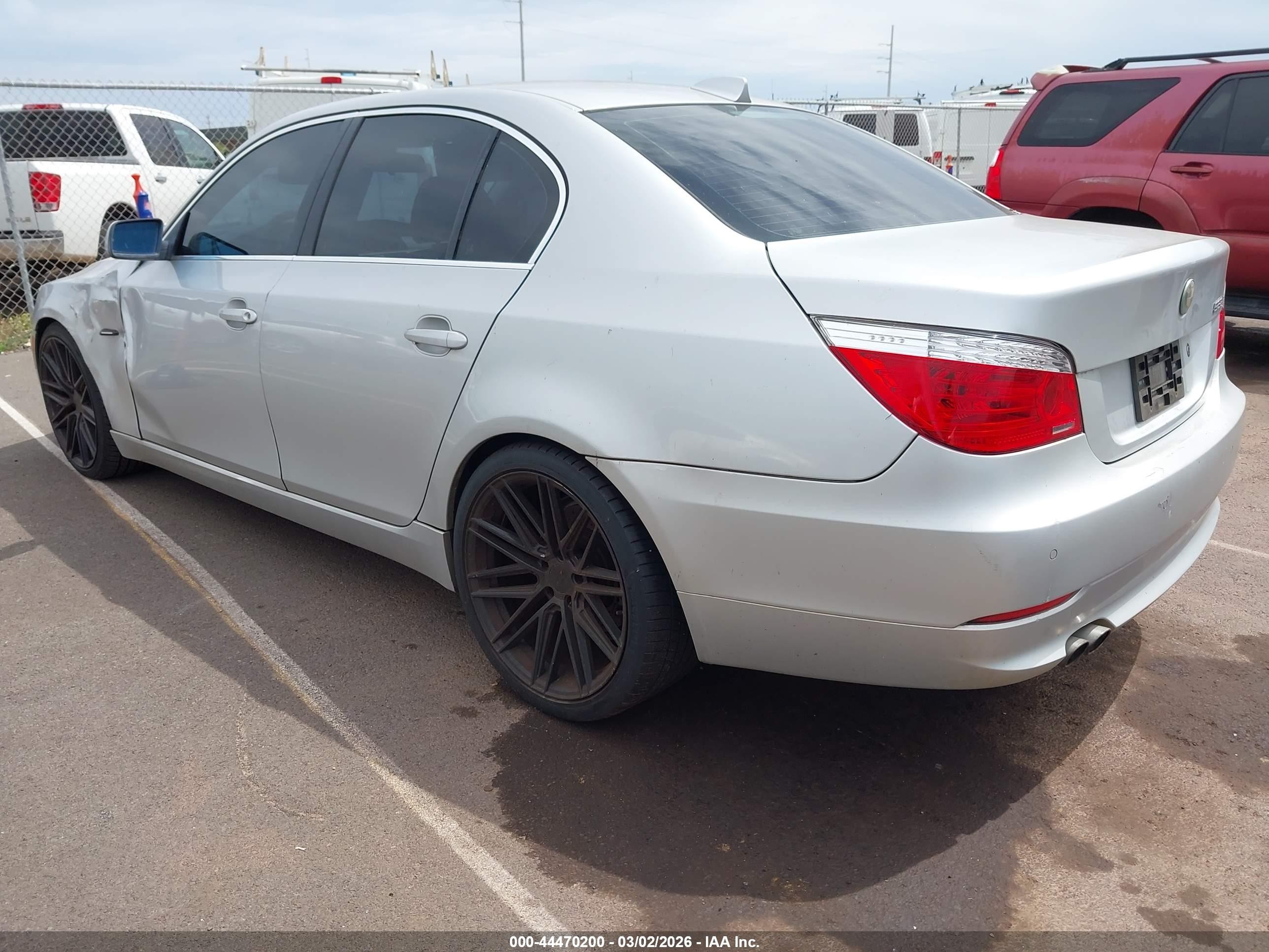 2008 Bmw 528i   Silver vin: WBANU53548CT03367